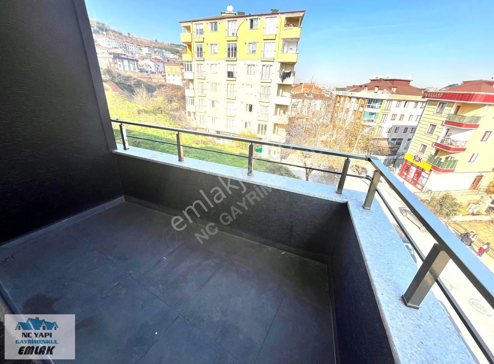 Sancaktepe'de Mevlana'da Cadde'de Satılık 2+1teraslı Sıfır Daire - Görsel 31