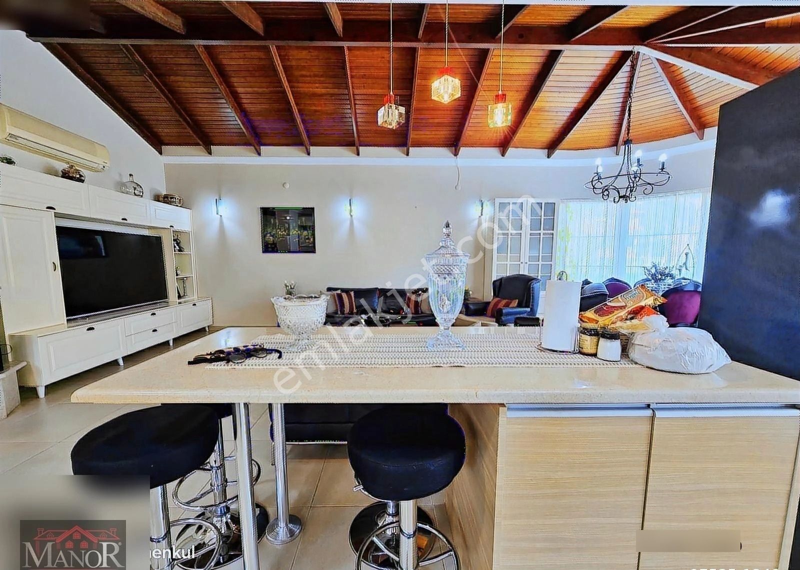 Kuşadası Değirmendere Mah. Mimarisi İle Göz Dolduran Villa - Görsel 7