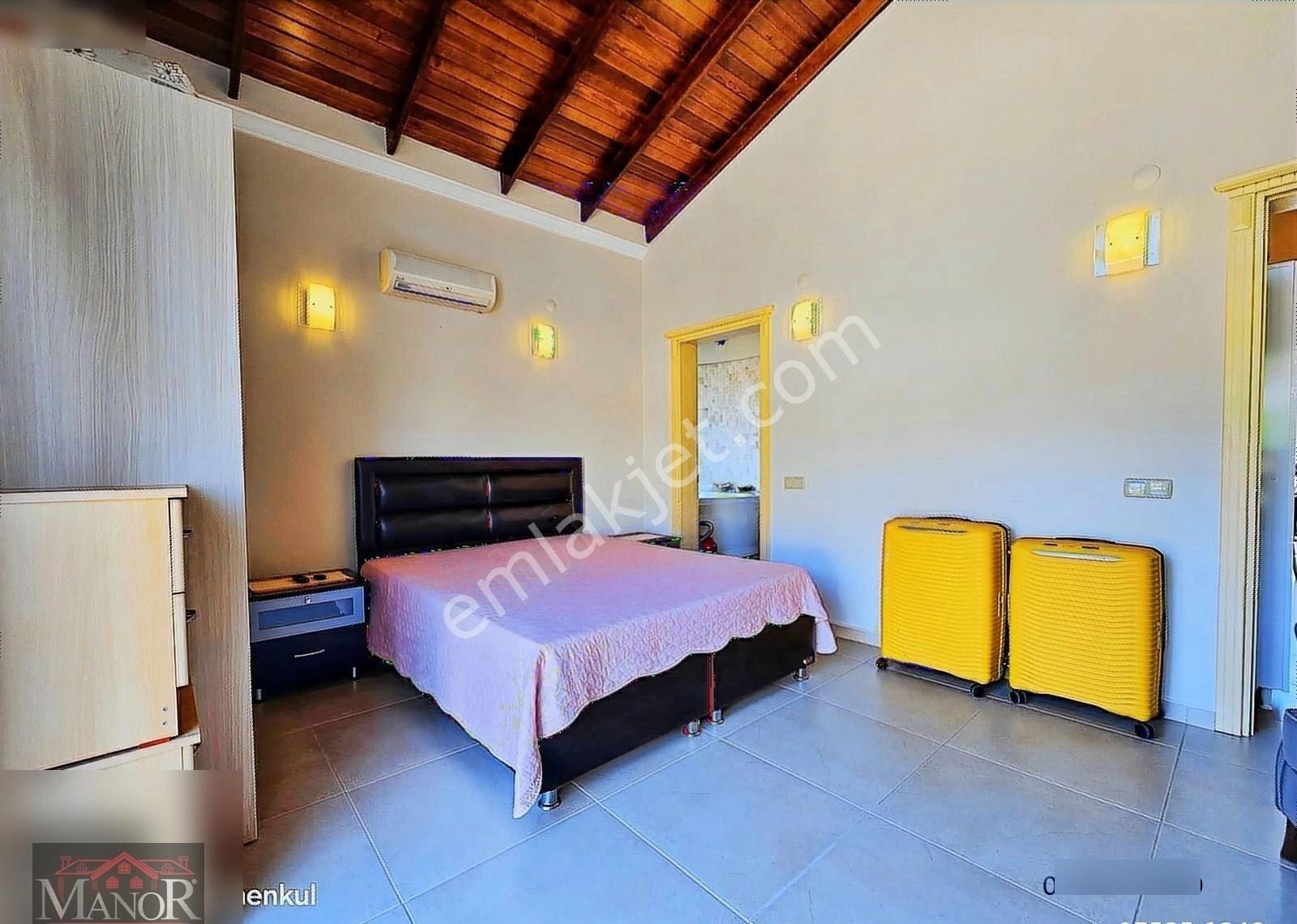 Kuşadası Değirmendere Mah. Mimarisi İle Göz Dolduran Villa - Görsel 32