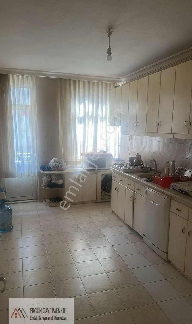 Mezitli Yeni Mahallede Site İçinde 150 M² 3+1 Asansörlü Daire - Görsel 9