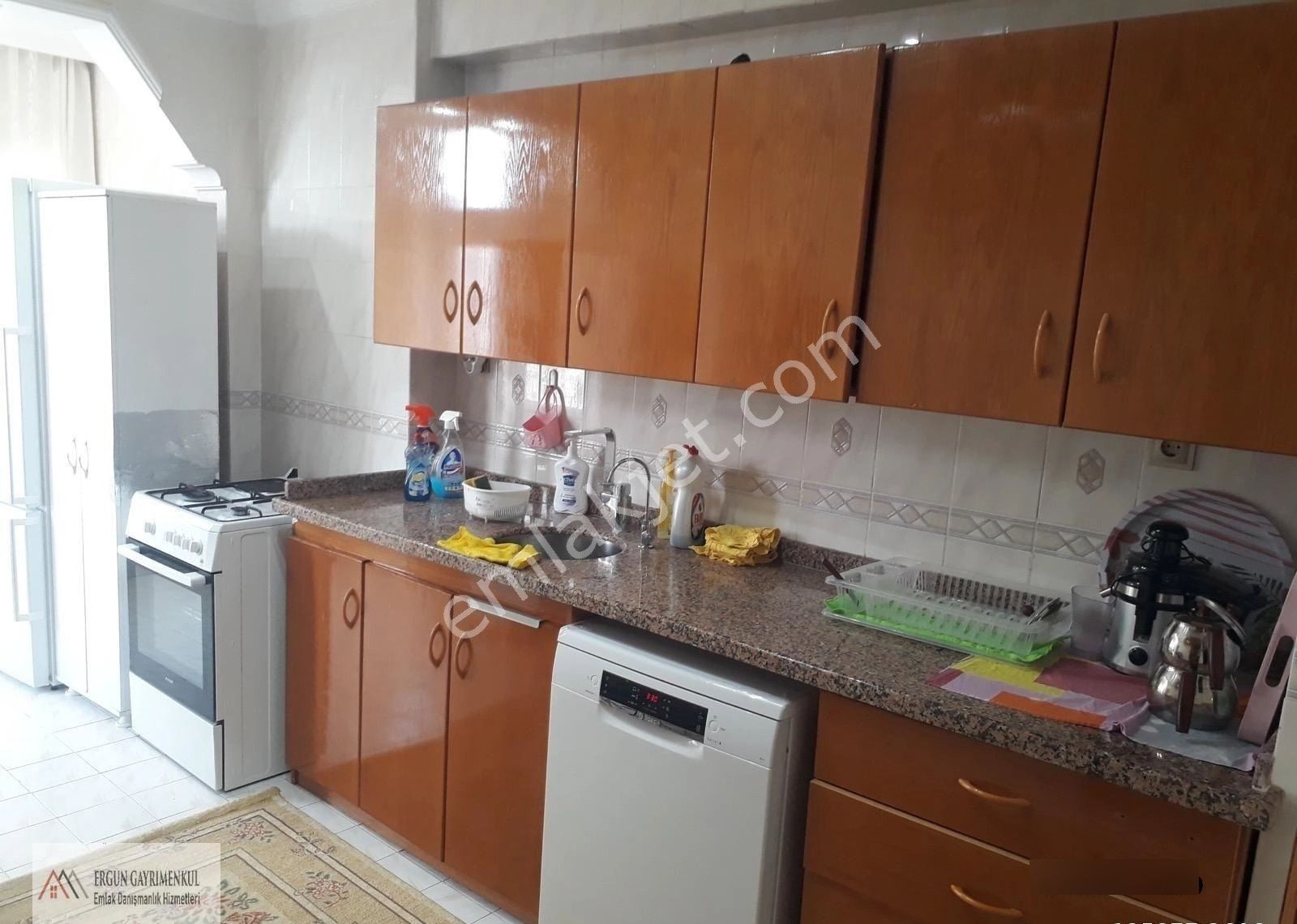 Ergünden Cumhuriyette Site İçerisinde Eşyalı 3+1 Kiralık Daire - Görsel 11