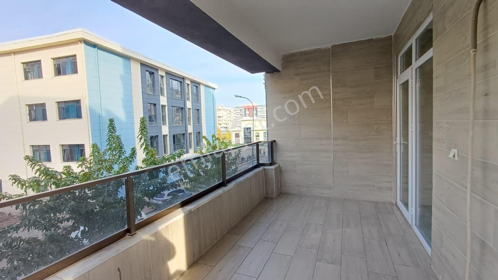 Güzel Emlak Tan Balık Ayağı Bulvarına Yakın - Görsel 25