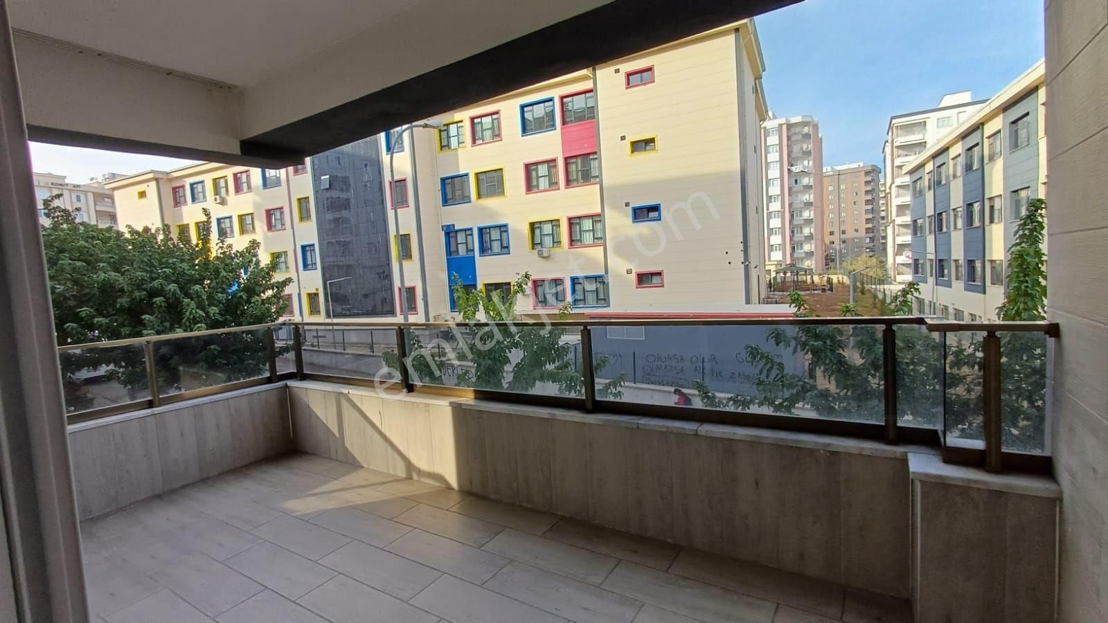 Güzel Emlak Tan Balık Ayağı Bulvarına Yakın - Görsel 4