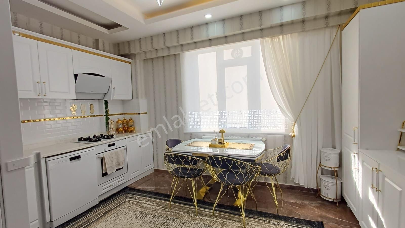 Güzel Emlak Tan Balık Ayağı Bulvarına Yakın - Görsel 32