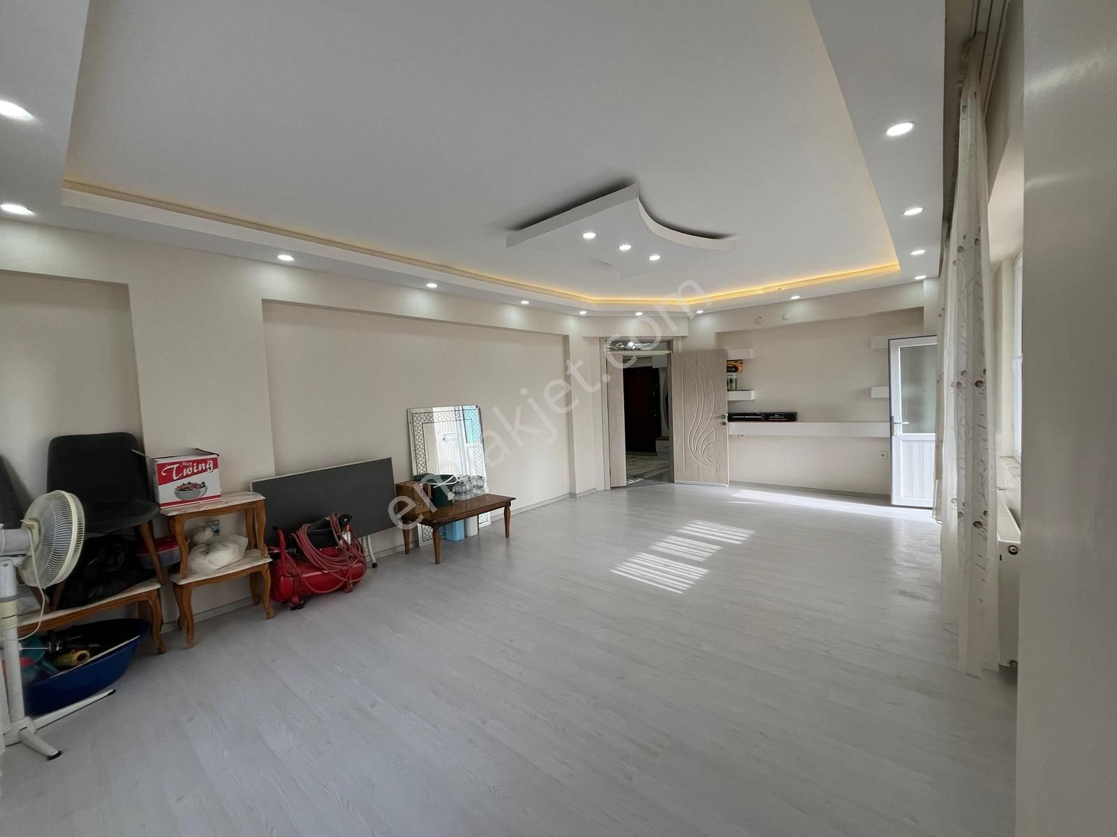 Güzel Emlak Tan 35 Metreye Kinci Bina - Görsel 14