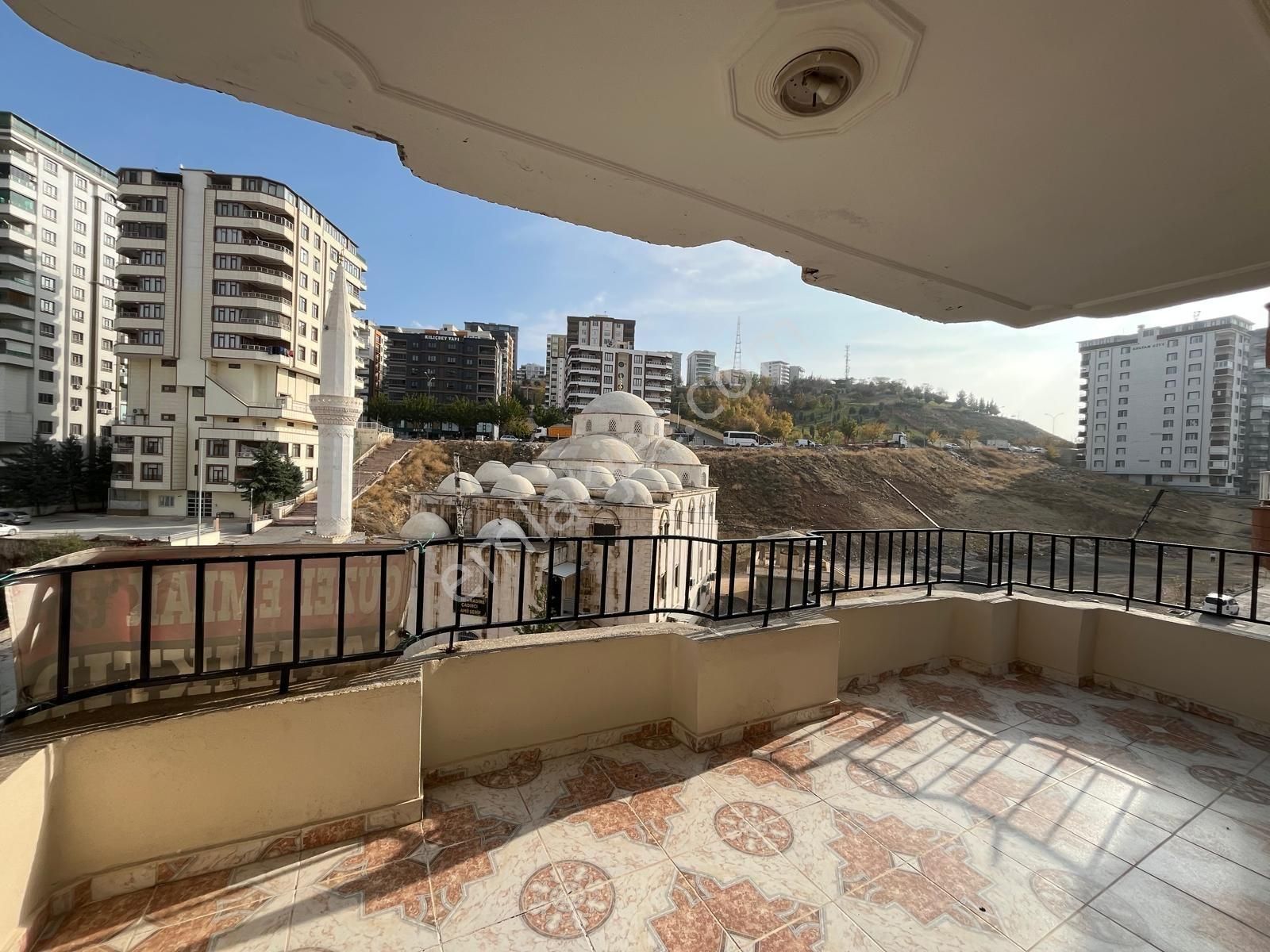 Güzel Emlak Tan Bakımlı Temiz Daire - Görsel 7