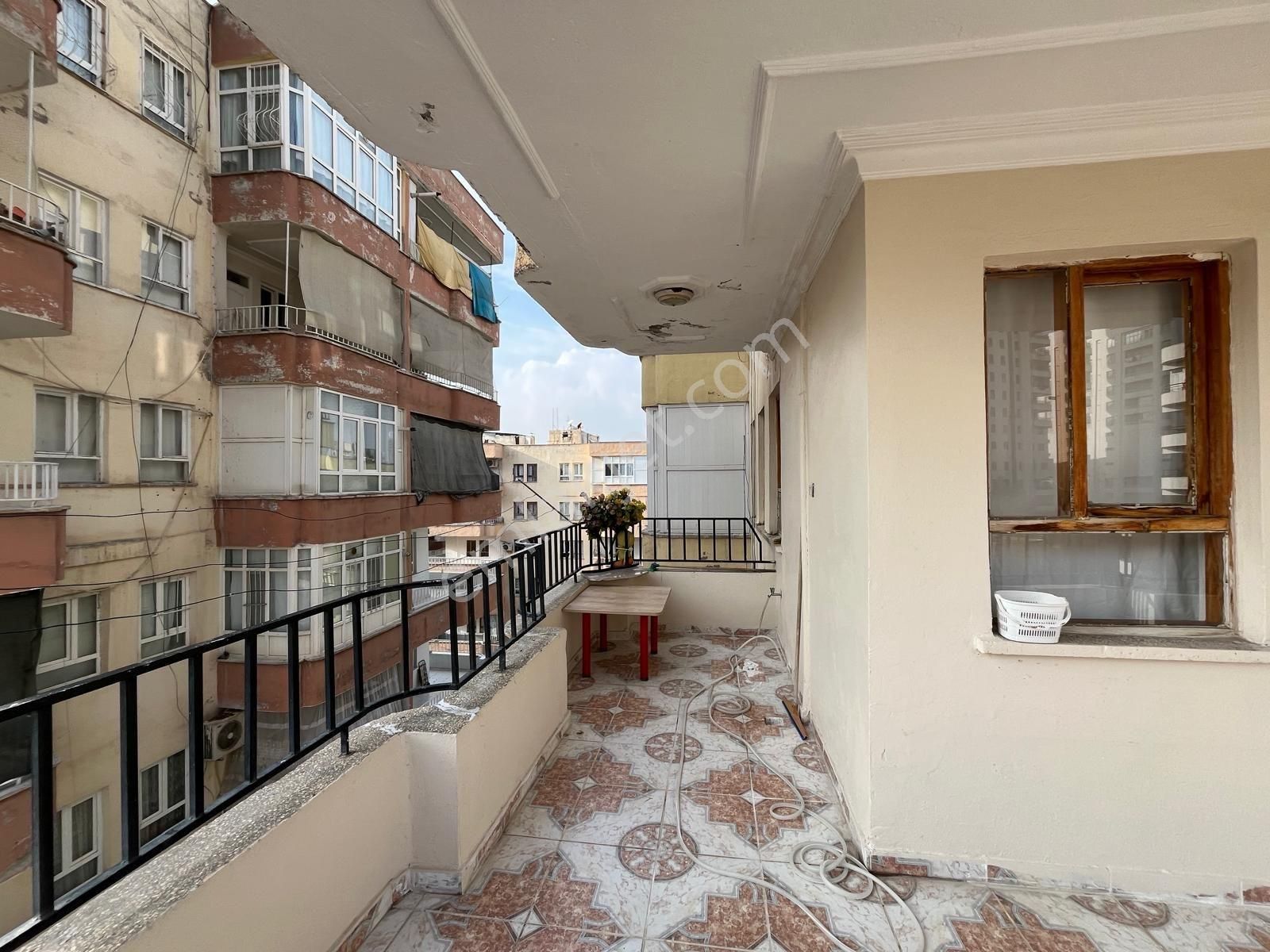 Güzel Emlak Tan Bakımlı Temiz Daire - Görsel 2