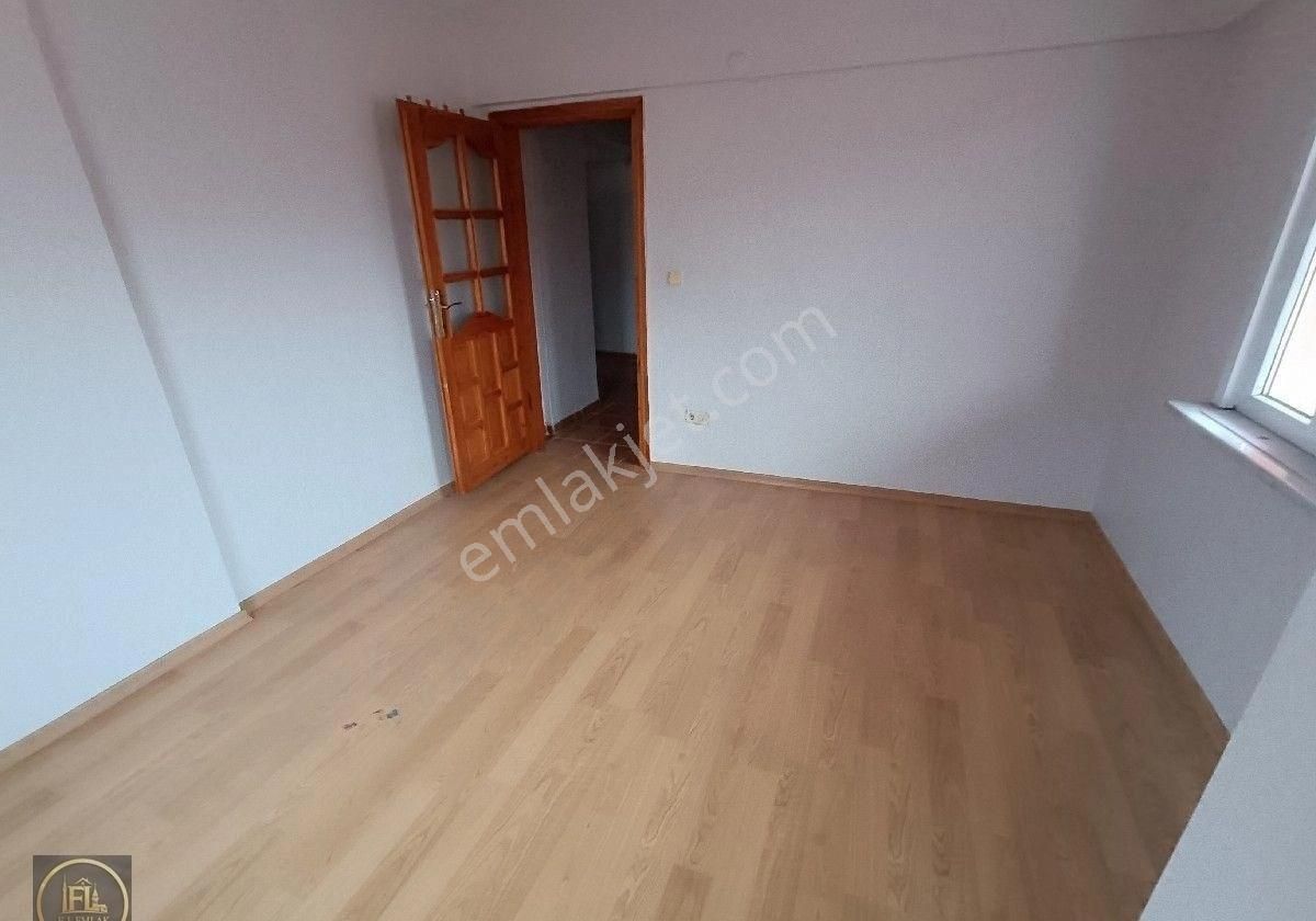 F-l Emlaktan Cumhuriyet Mahallesinde 130m2 3-1 - Görsel 11