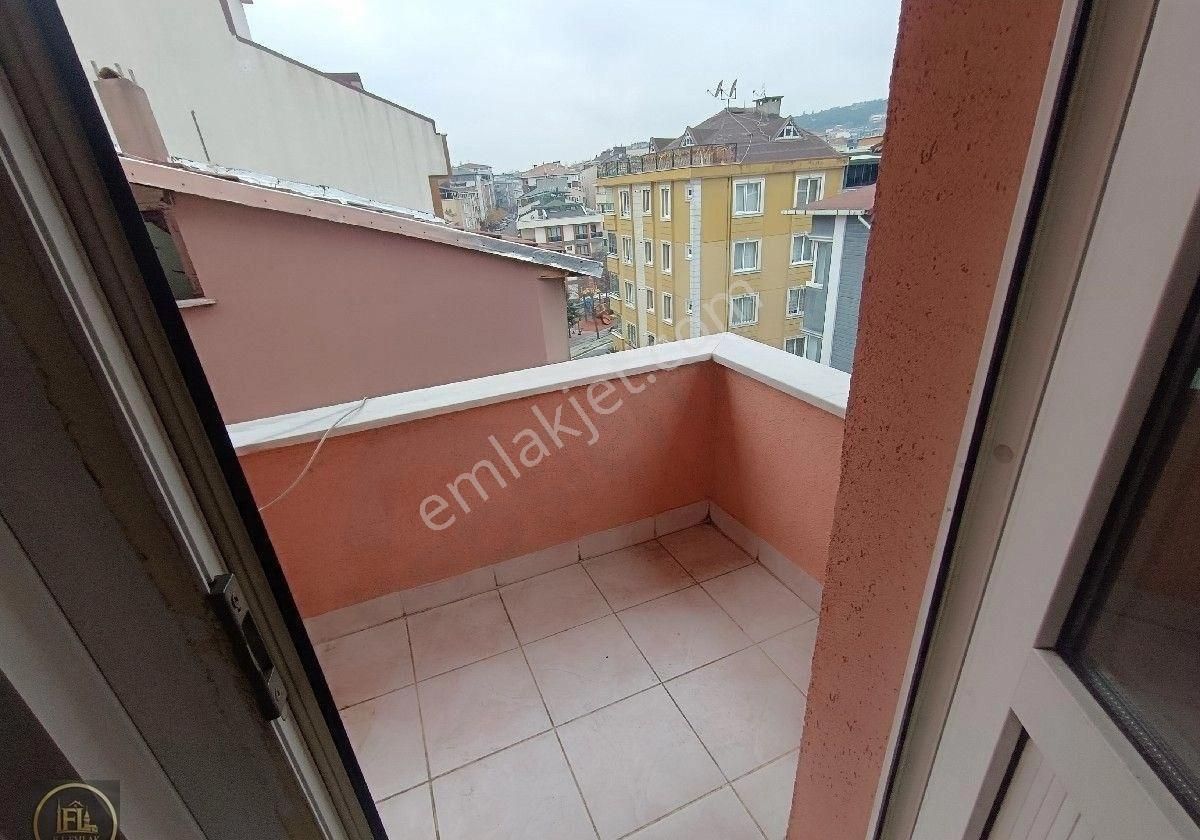 F-l Emlaktan Cumhuriyet Mahallesinde 130m2 3-1 - Görsel 3