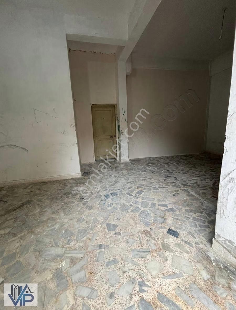 Bafra Çilhane Mah'de Satılık 90m Dükkan - Görsel 3