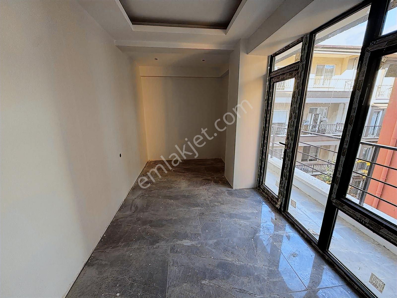 Sağlam Emlaktan Çarşı Merkezde Satılık 2+1daireler - Görsel 11