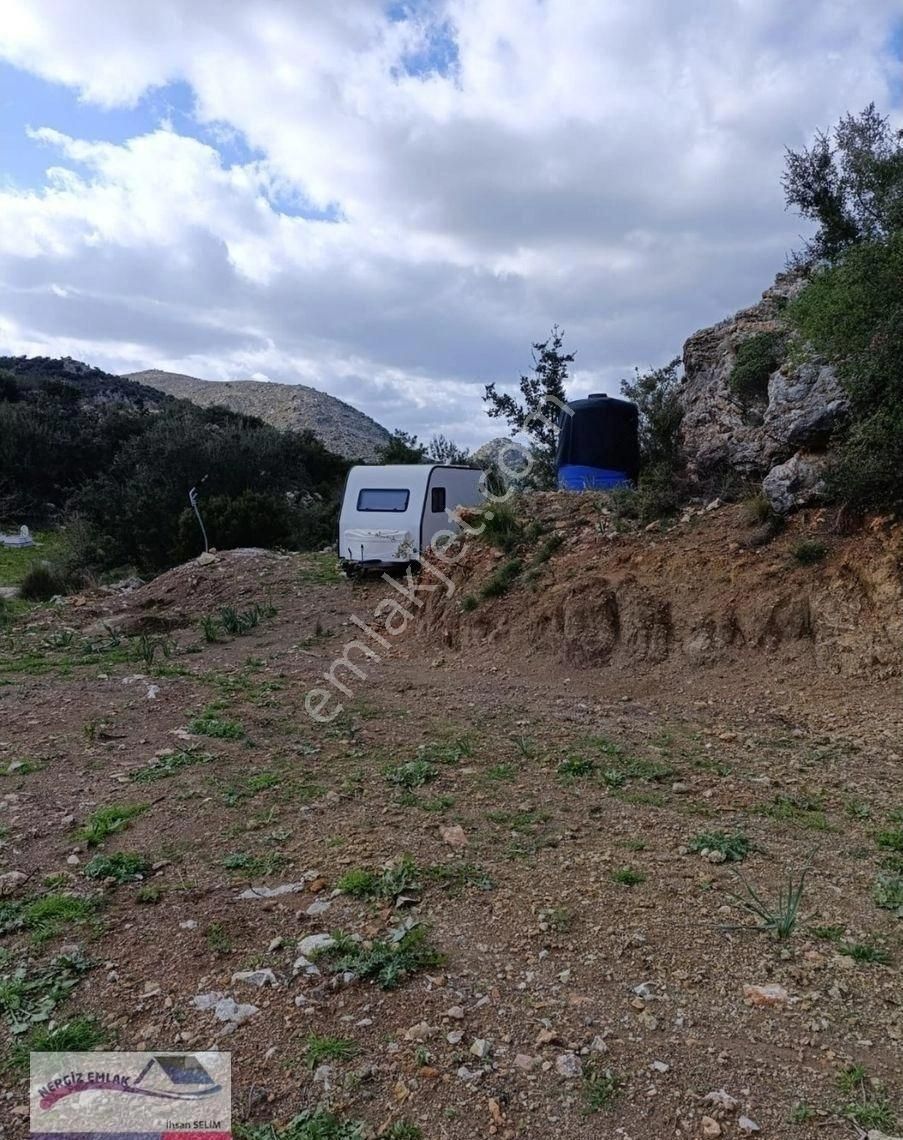 Marmaris Bozburunda Yola Bağlantılı Karavanlı Satılık Tarla - Görsel 10