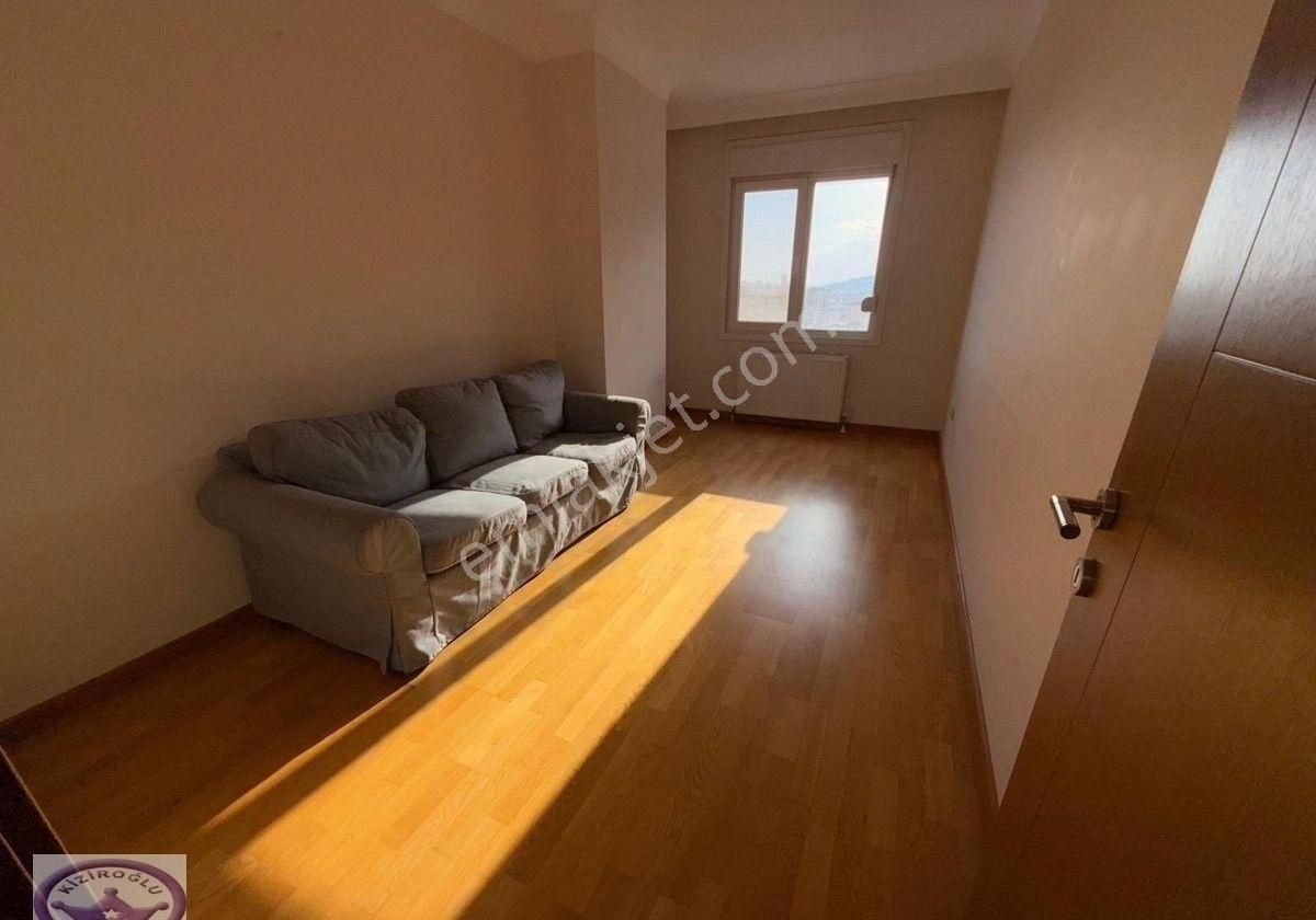 Demirli Turkuaz Adatepe Sitesinde Havuzlu Güvenlikli Panoramik Deniz Ve Şehir Manzaralı 3+1 - Görsel 4