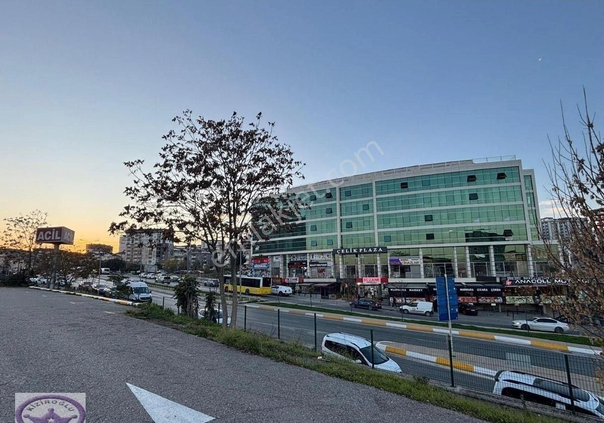 Marmara Üniversitesi Hastanesi’nin Karşısında Metro Girişinde İskanlı Ofis - Görsel 14