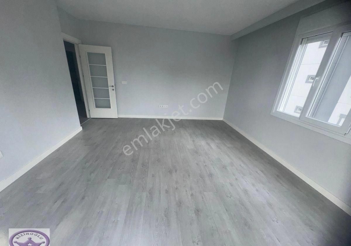 Marmaray Yanı Süreyya Evlerinde Güvenlikli İskanlı Balkonlu 2+1 - Görsel 28