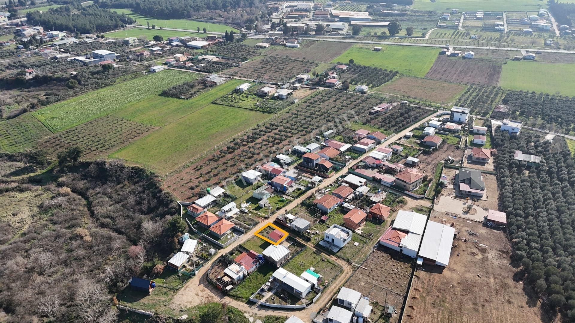 Oğlananasında 100 M2 Arsa İçinde 2 Oda Natamam Bahçeli Ev Menderes İzmir - Görsel 5