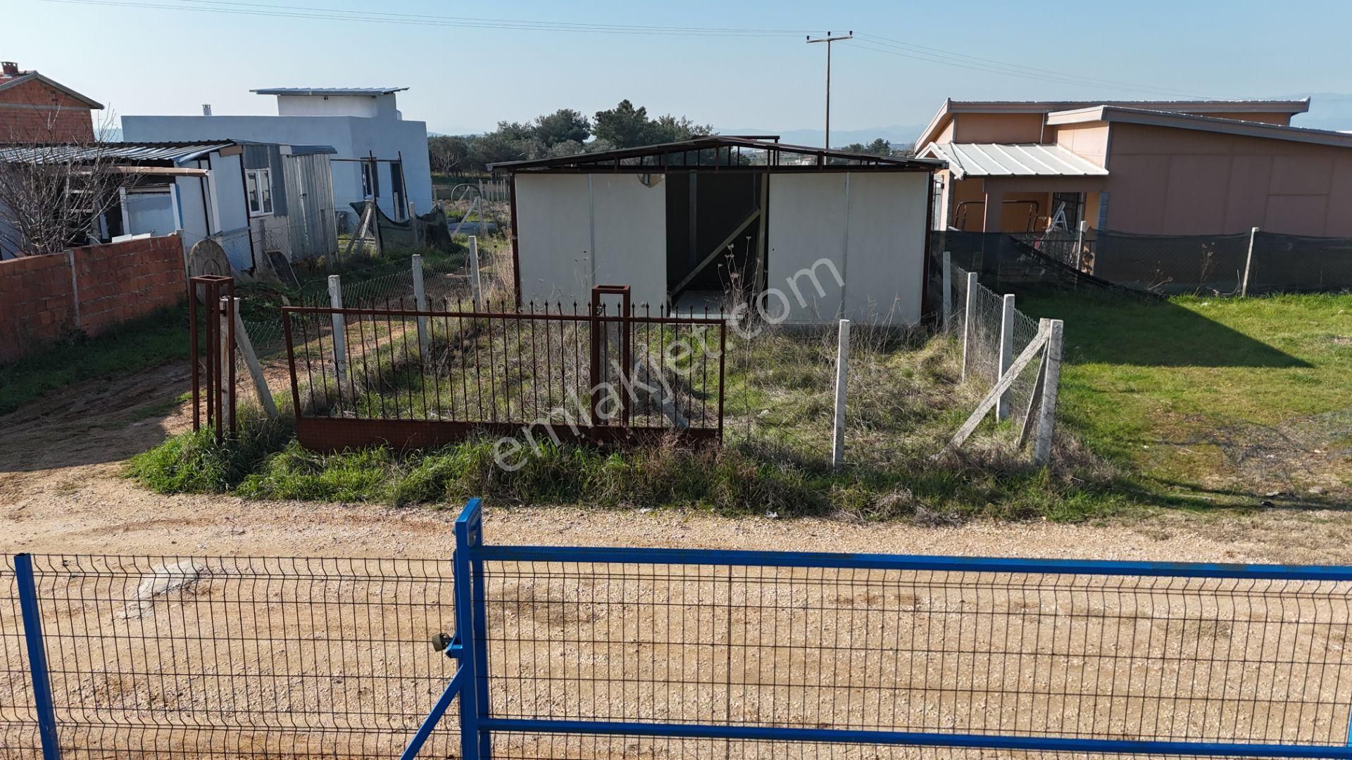 Oğlananasında 100 M2 Arsa İçinde 2 Oda Natamam Bahçeli Ev Menderes İzmir - Görsel 6