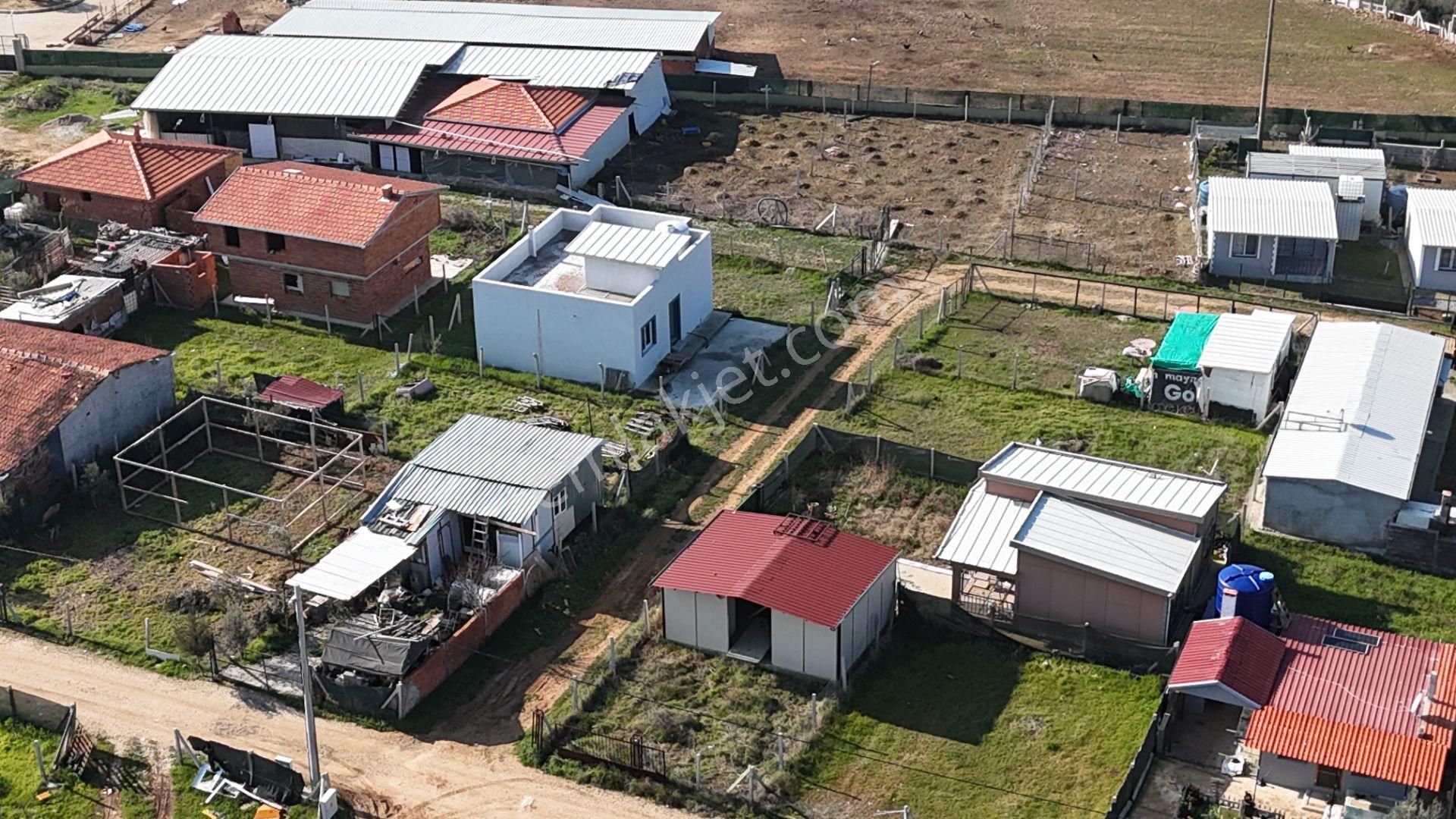 Oğlananasında 100 M2 Arsa İçinde 2 Oda Natamam Bahçeli Ev Menderes İzmir - Görsel 28