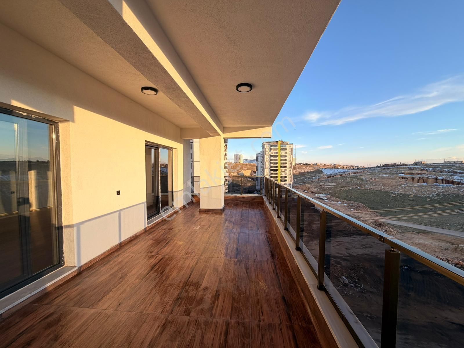 Murat Emlaktan En Prestijli Sitesinde Ultra Lüks 5+1 Dairemiz Satılıktır - Görsel 6