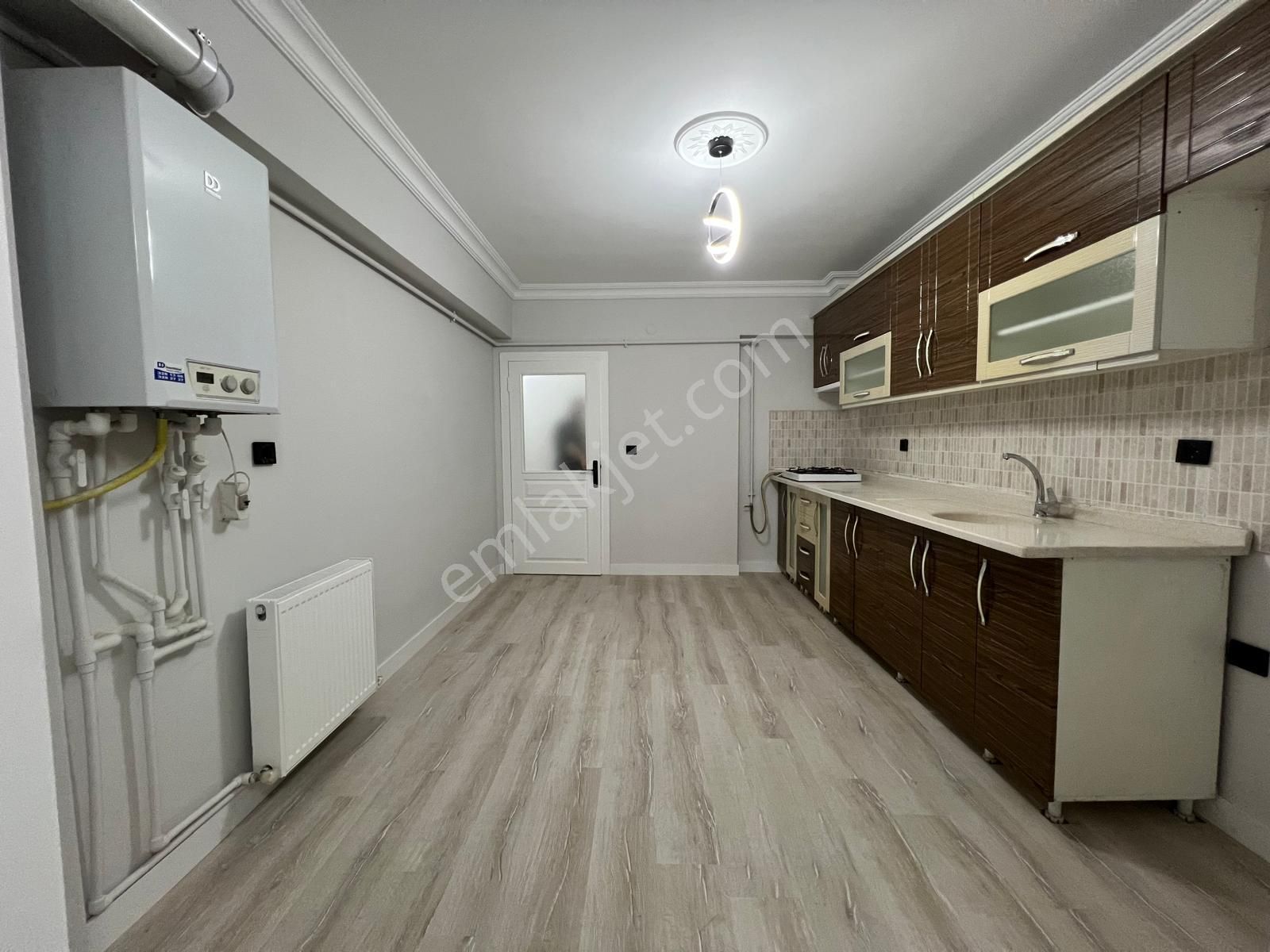 Kariyer'den Kanuni'de 3+1 Ön Cephe Ultra Lüx Yapılı Kat Konumunda Yüksek Giriş - Görsel 8