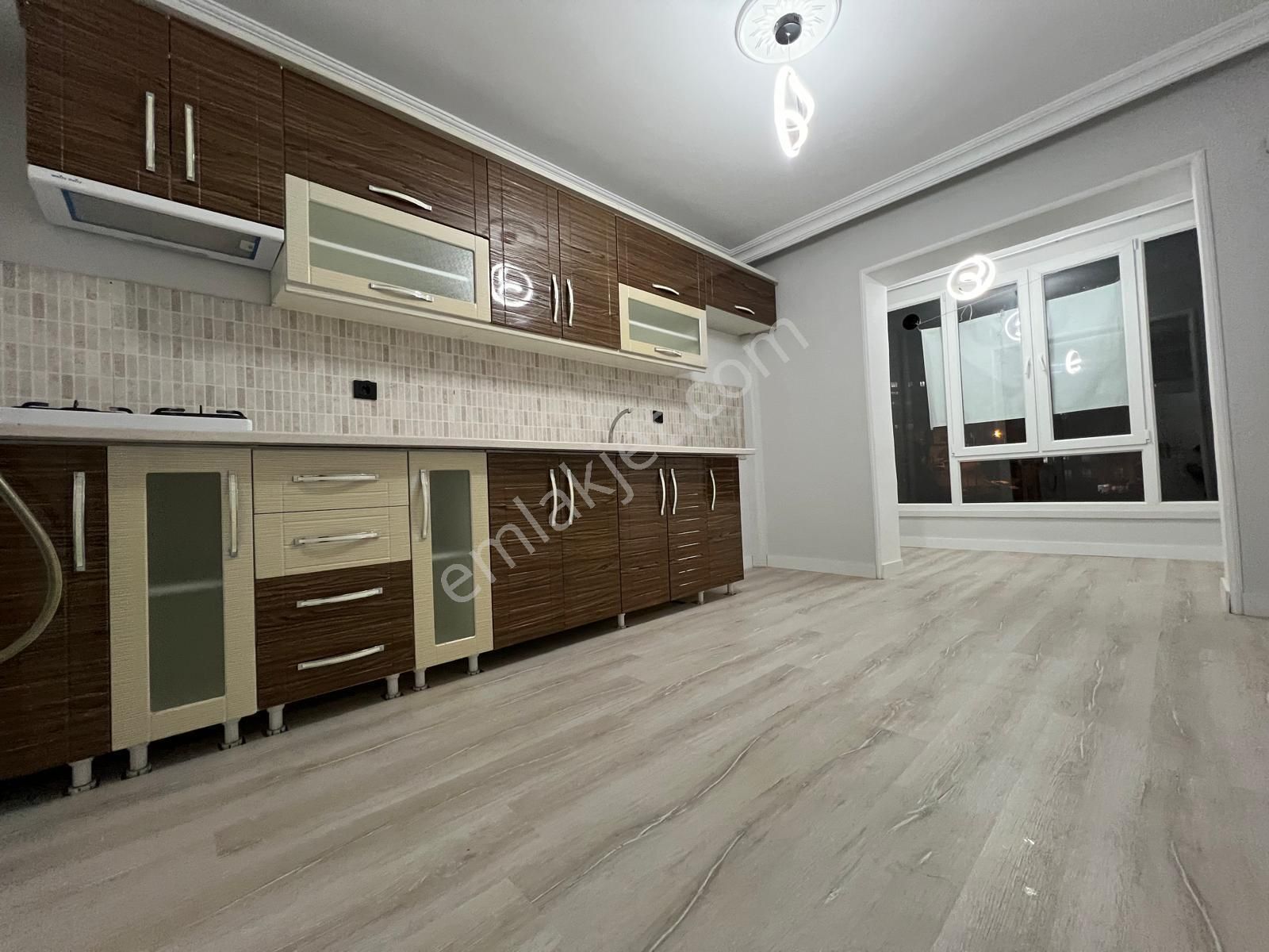 Kariyer'den Kanuni'de 3+1 Ön Cephe Ultra Lüx Yapılı Kat Konumunda Yüksek Giriş - Görsel 6