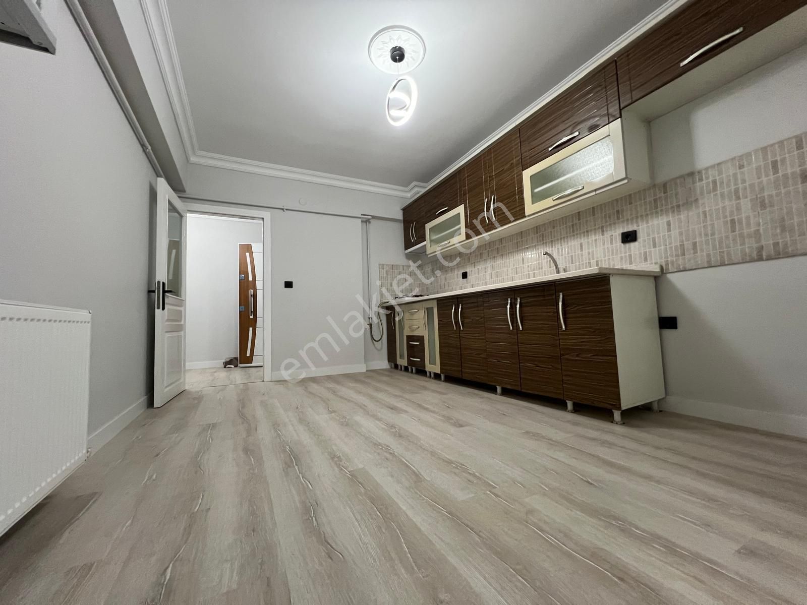 Kariyer'den Kanuni'de 3+1 Ön Cephe Ultra Lüx Yapılı Kat Konumunda Yüksek Giriş - Görsel 10