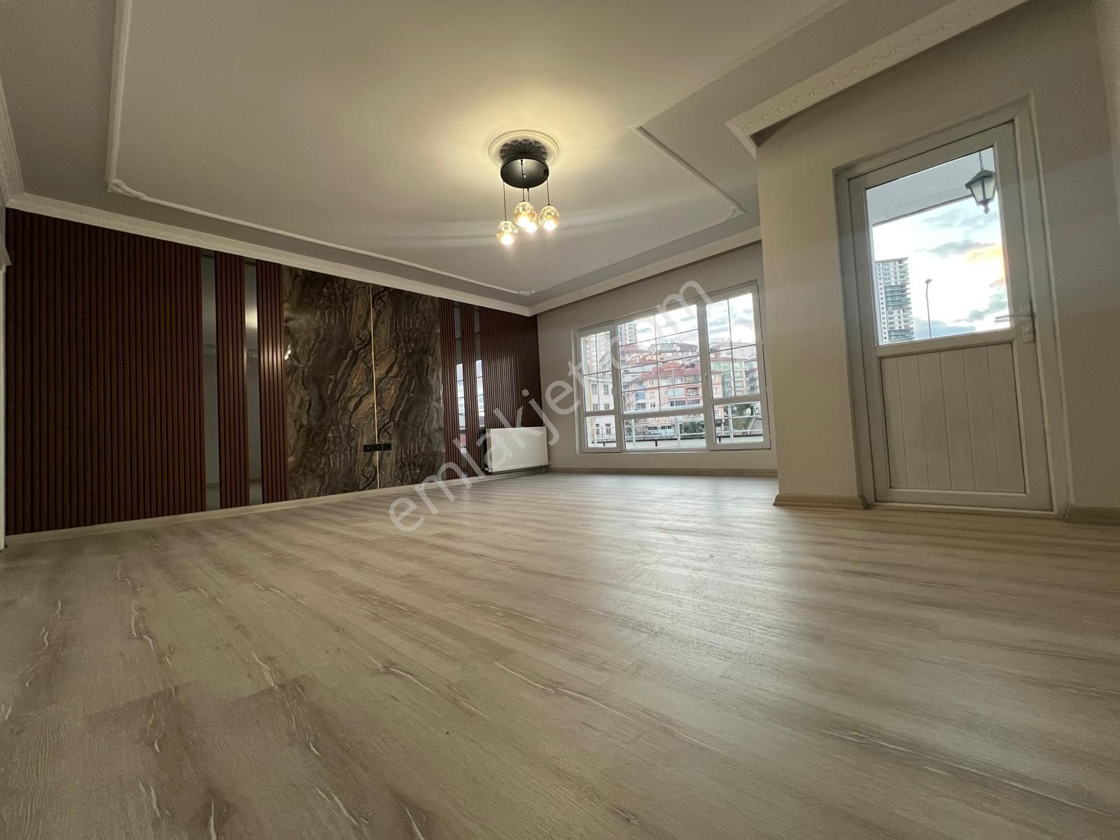 Kariyer'den Kanuni'de 3+1 Ön Cephe Ultra Lüx Yapılı Kat Konumunda Yüksek Giriş - Görsel 2