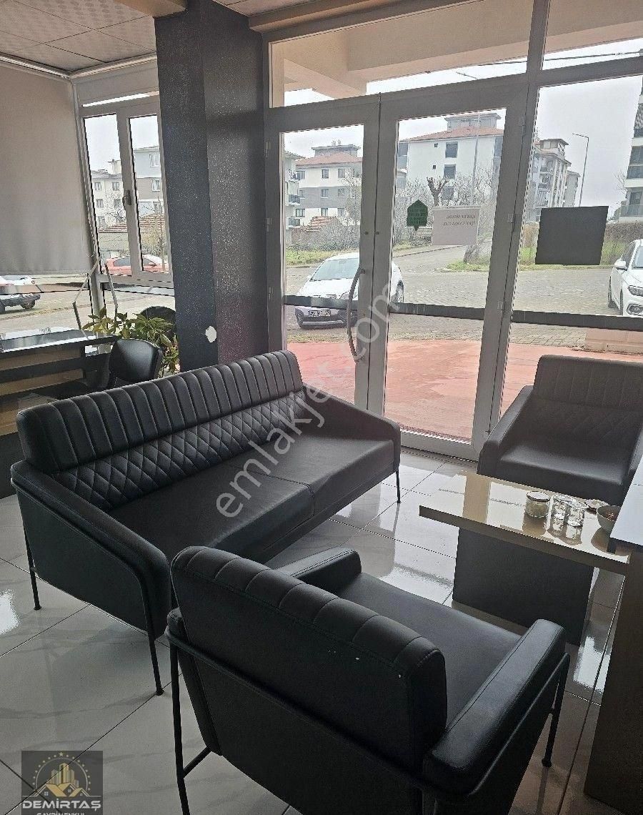 Çakmakta Devren Satılık Emlak Ofısı - Görsel 2