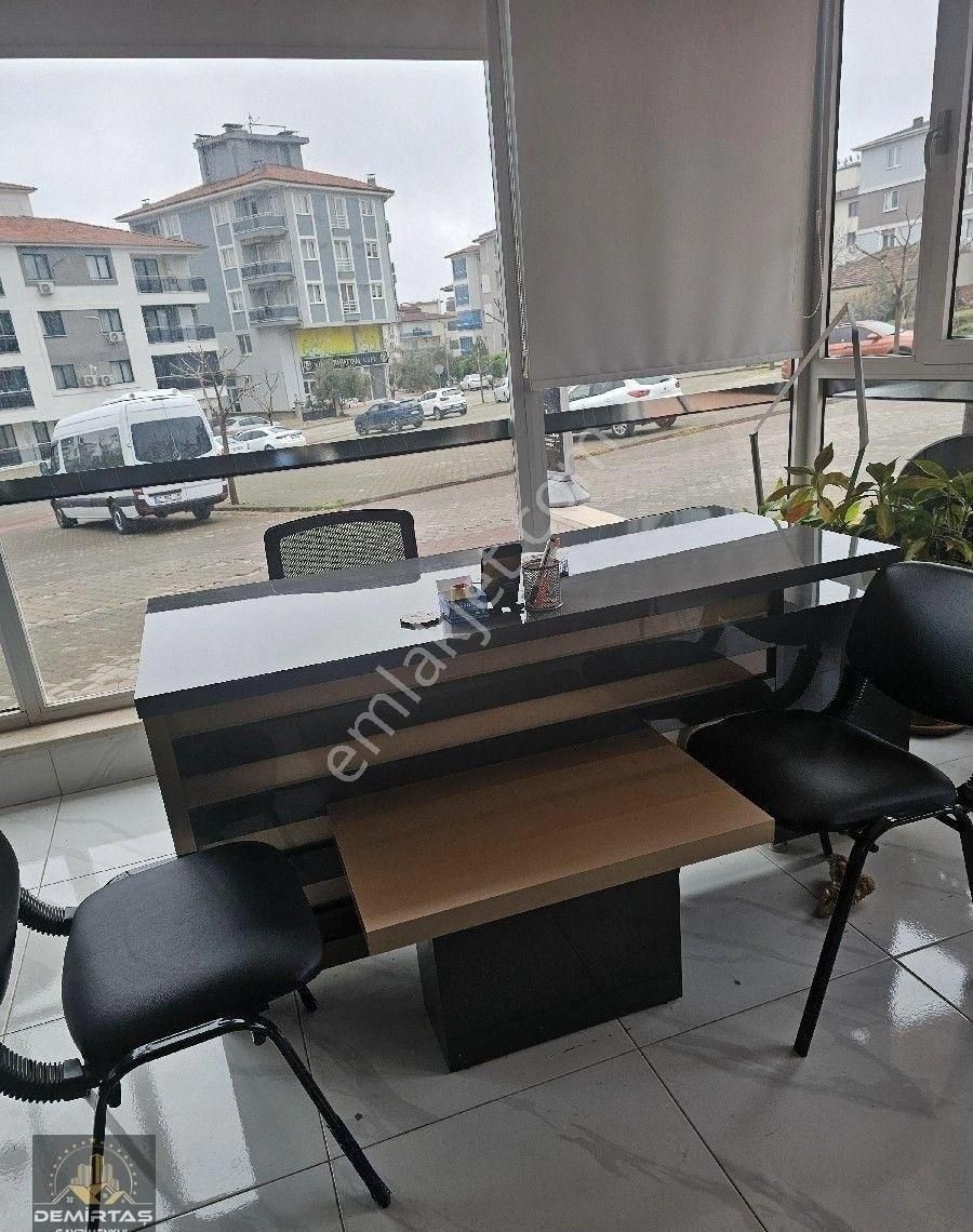 Çakmakta Devren Satılık Emlak Ofısı - Görsel 22