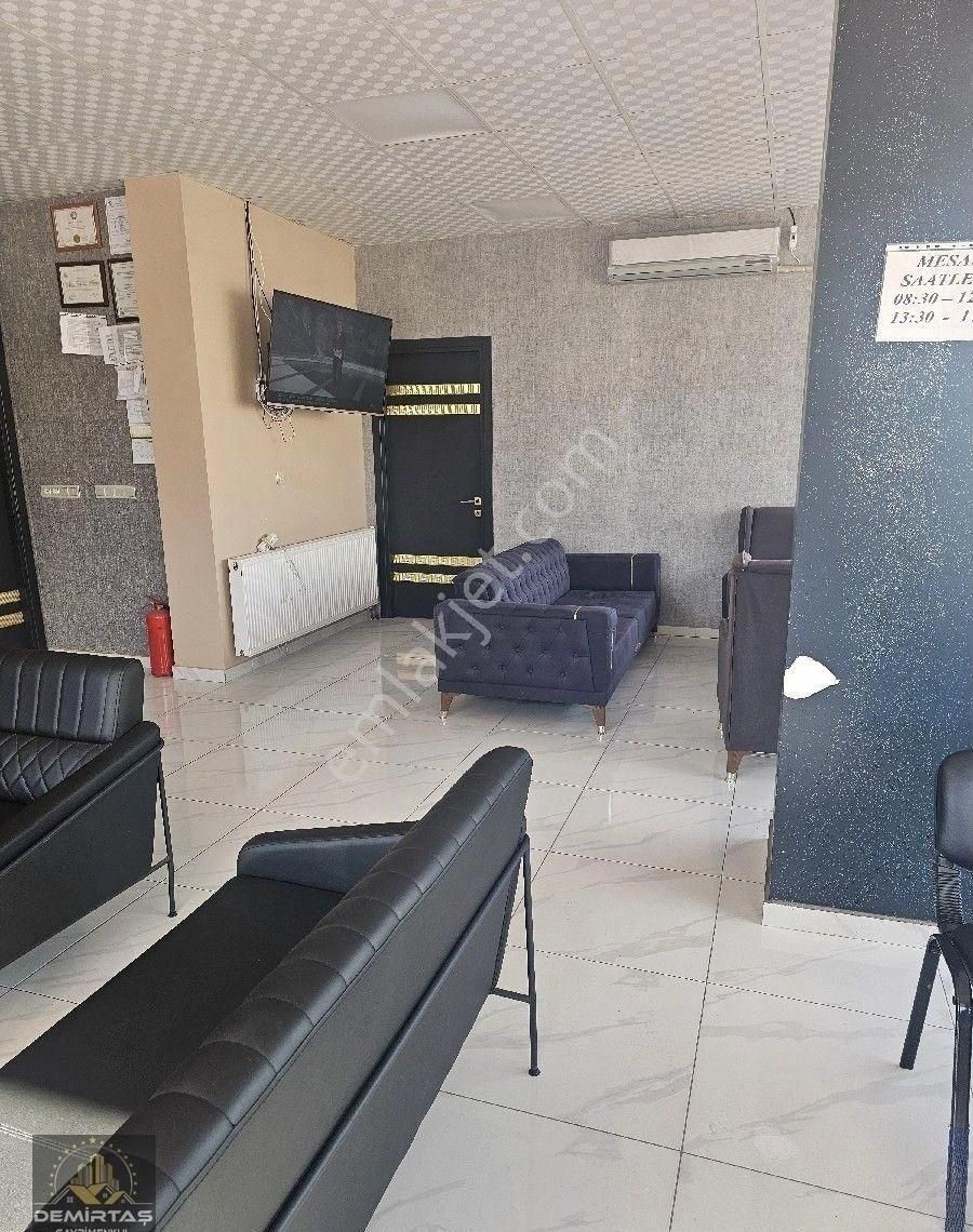 Çakmakta Devren Satılık Emlak Ofısı - Görsel 19