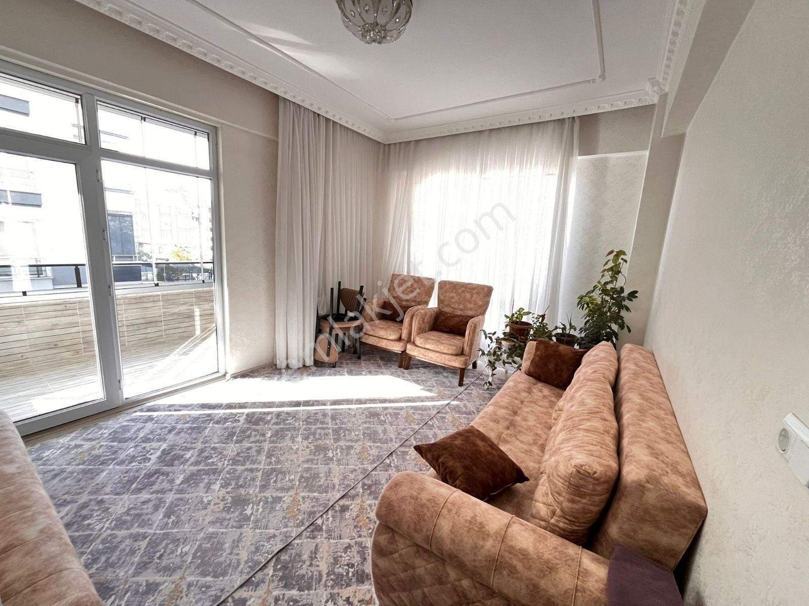 T.e.s.den Yılmazlar Düğün Salonu Civarında 2+1 Daire!!!