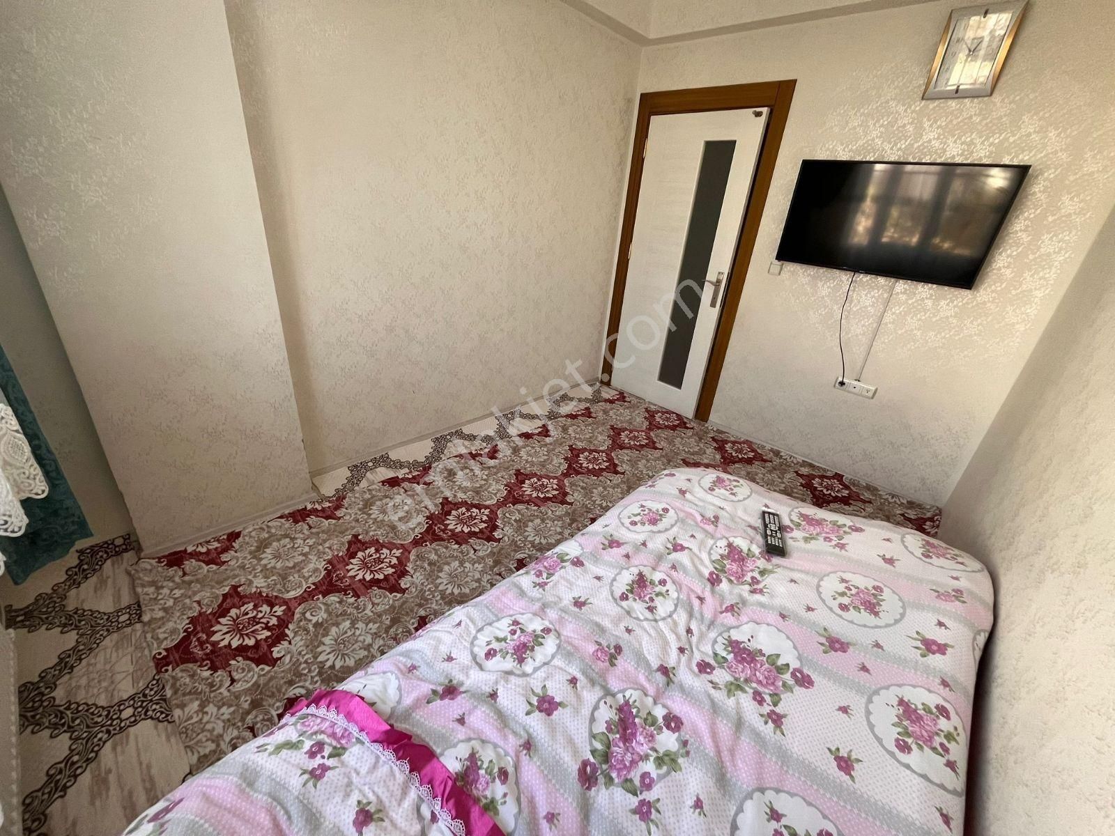 T.e.s.den Yılmazlar Düğün Salonu Civarında 2+1 Daire!!! - Görsel 6