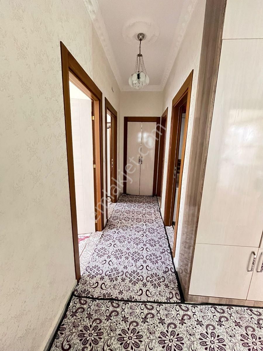 T.e.s.den Yılmazlar Düğün Salonu Civarında 2+1 Daire!!! - Görsel 5