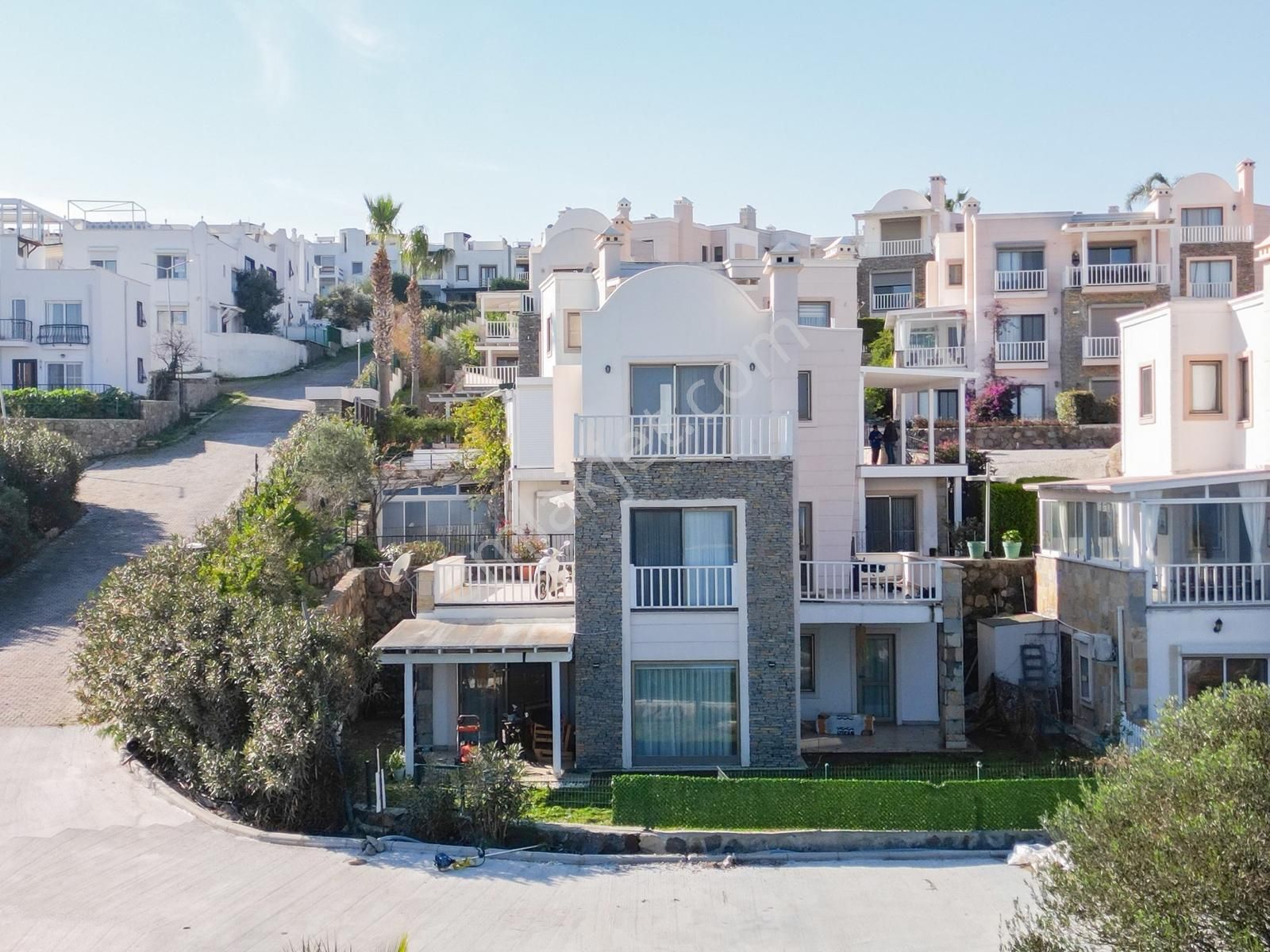 Gündoğan Satılık Azure Villaları Köşe Konum