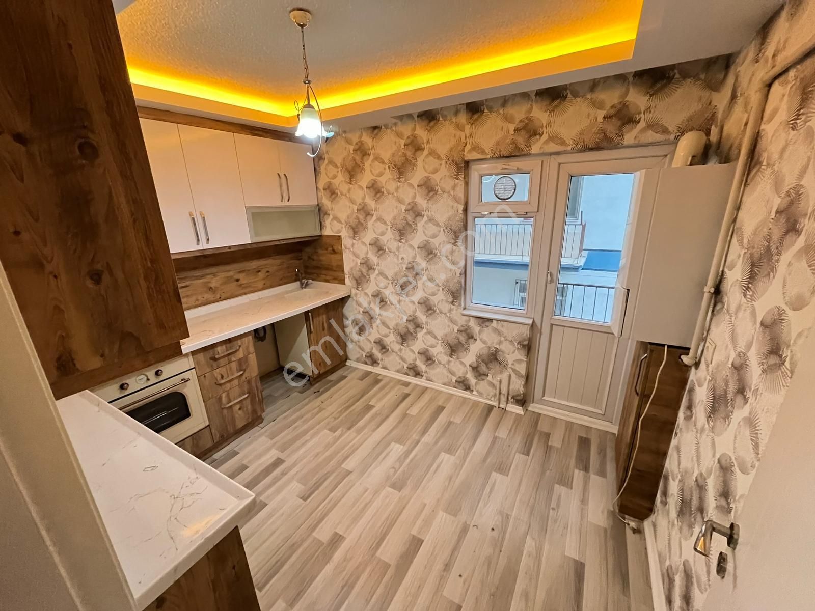 Mç Emlak Tan Plevne Mah. De 3+1 Full +full Yapılı Daire - Görsel 3