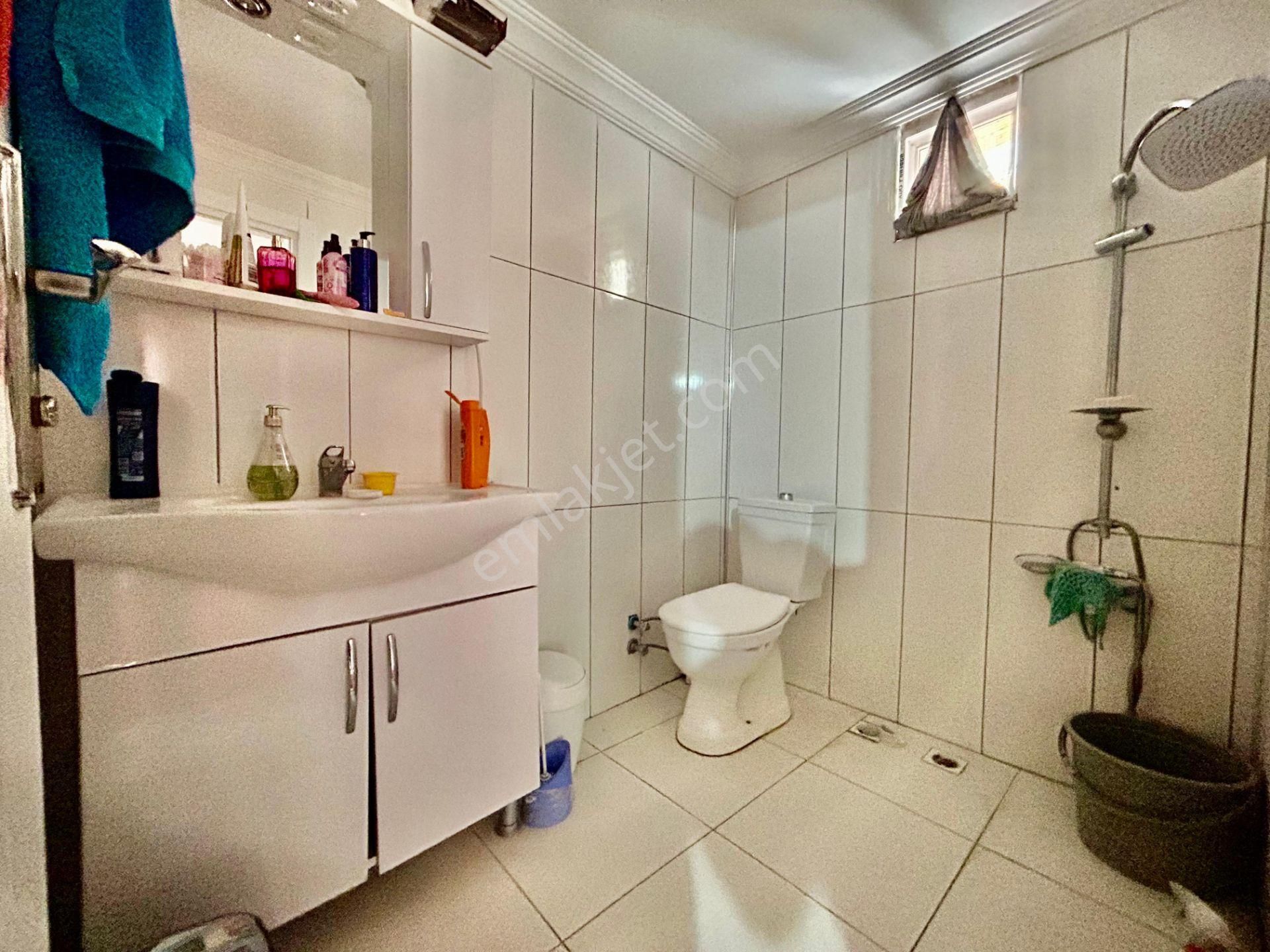 Yükselden Edremitte 'k.mutfak D.gazlı Ebv. Banyolu' 2+1 Satılık Müstakil Ev - Görsel 14