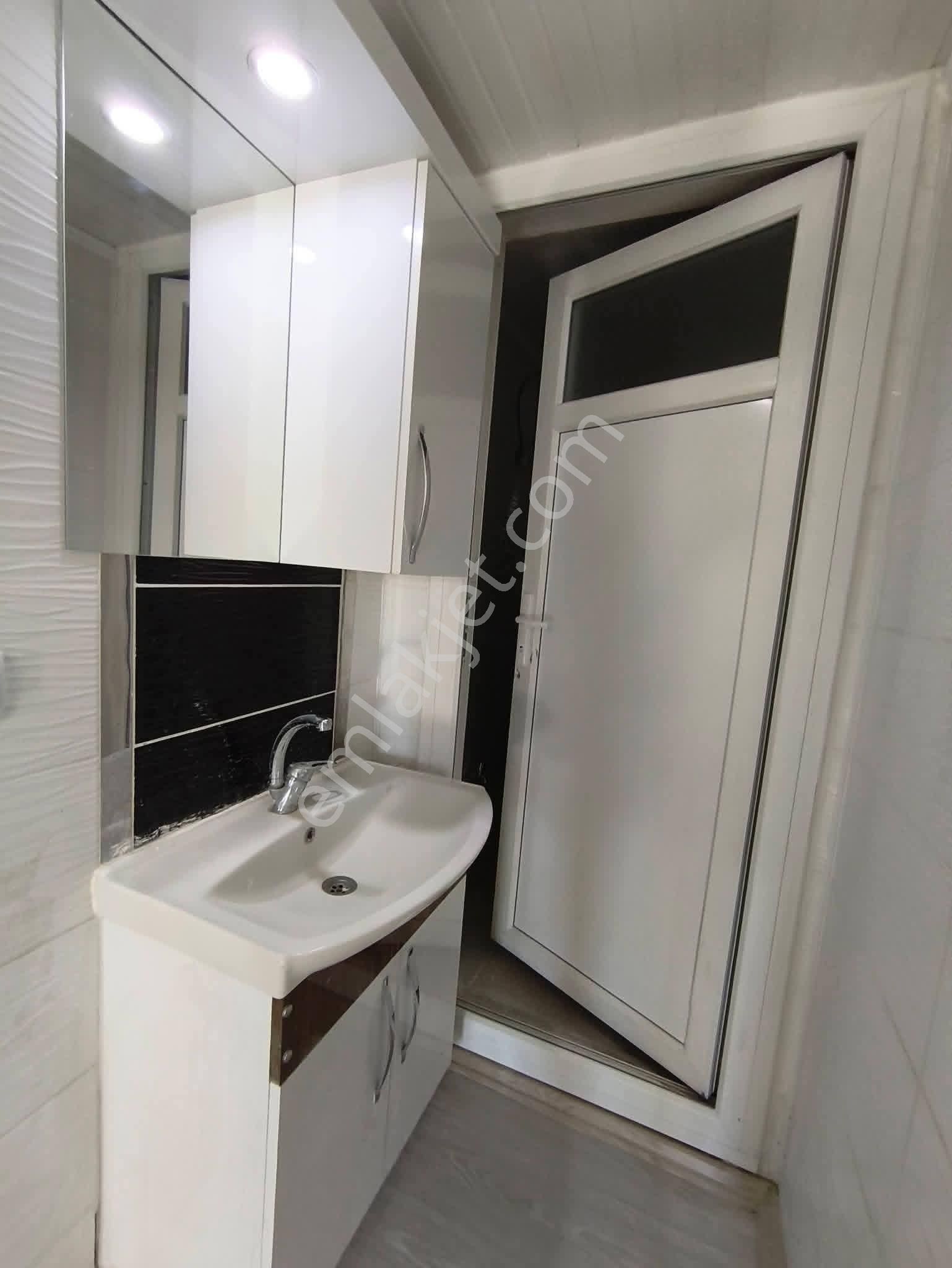 Umut Emlaktan Buharkent Merkezde 2+1 120 M2 Daire Satılıktır - Görsel 9