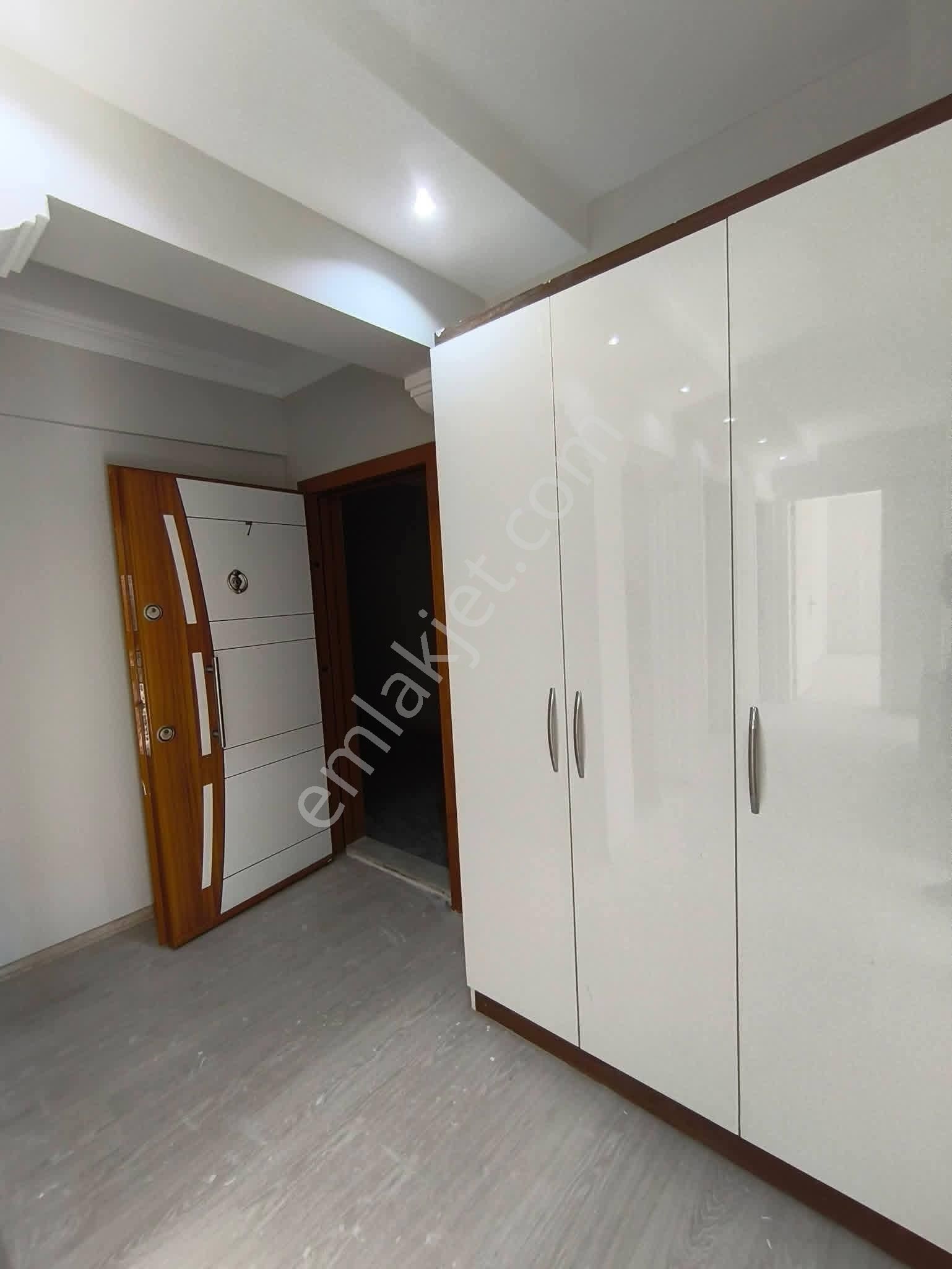 Umut Emlaktan Buharkent Merkezde 2+1 120 M2 Daire Satılıktır - Görsel 4