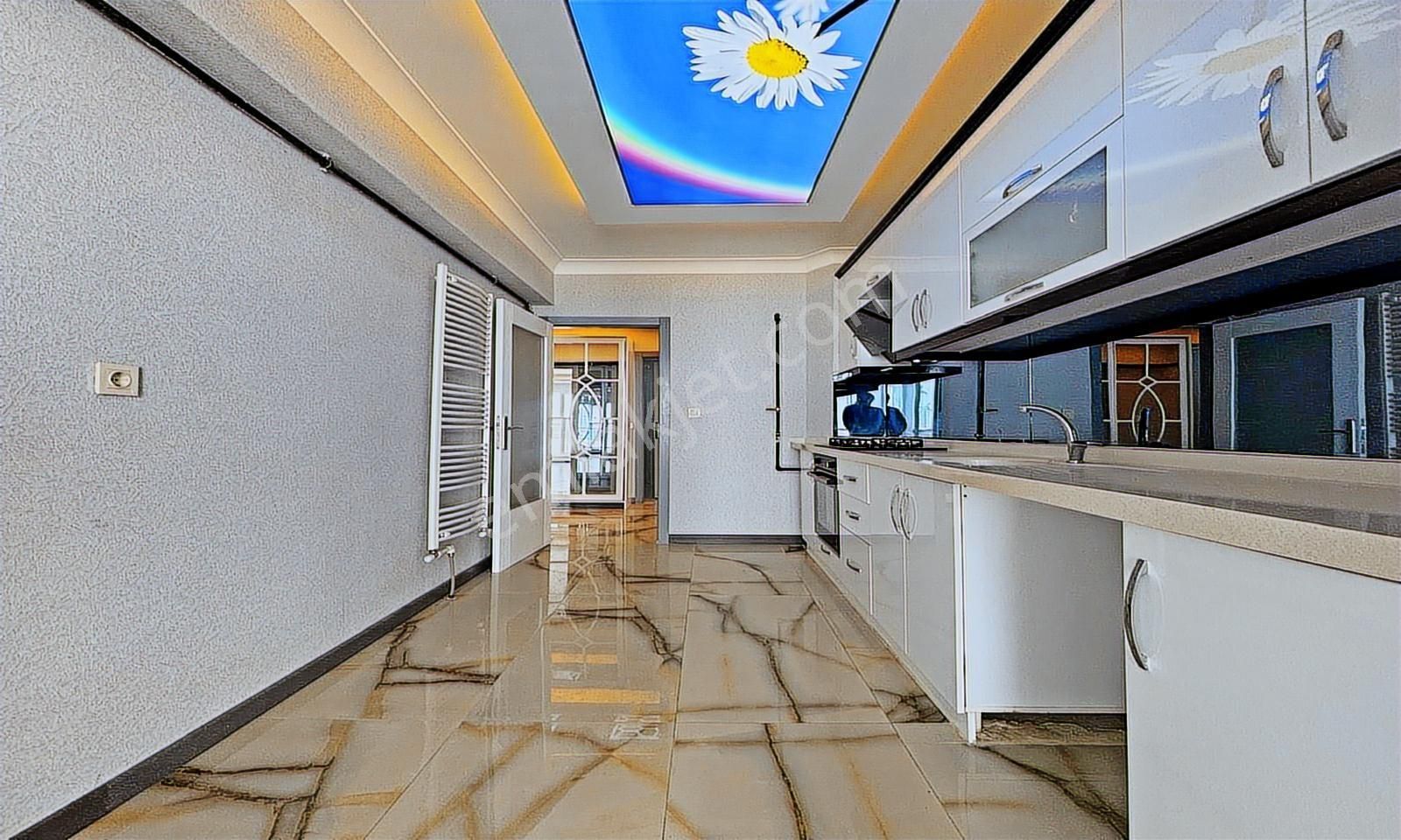 Bulvar'dan Geniş Masrafsız Full Yapılı Çift Balkonlu 4+1 Daire!! - Görsel 17
