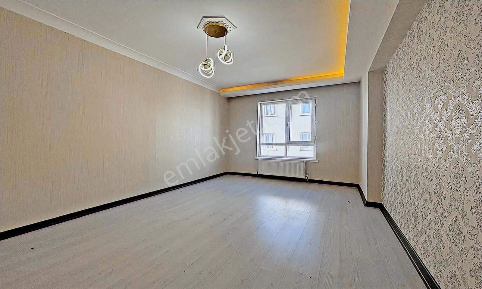 Bulvar'dan Geniş Masrafsız Full Yapılı Çift Balkonlu 4+1 Daire!! - Görsel 25