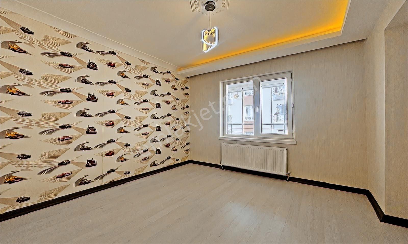 Bulvar'dan Geniş Masrafsız Full Yapılı Çift Balkonlu 4+1 Daire!! - Görsel 26