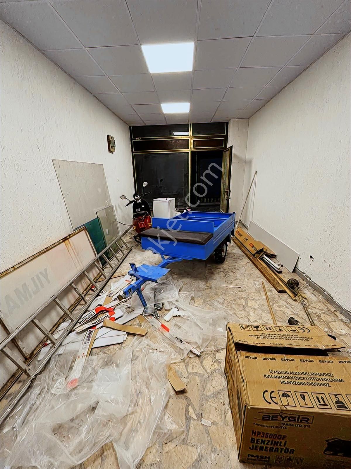 Yön Group'tan Çarşı Merkezde Kiralık Dükkan - Görsel 10