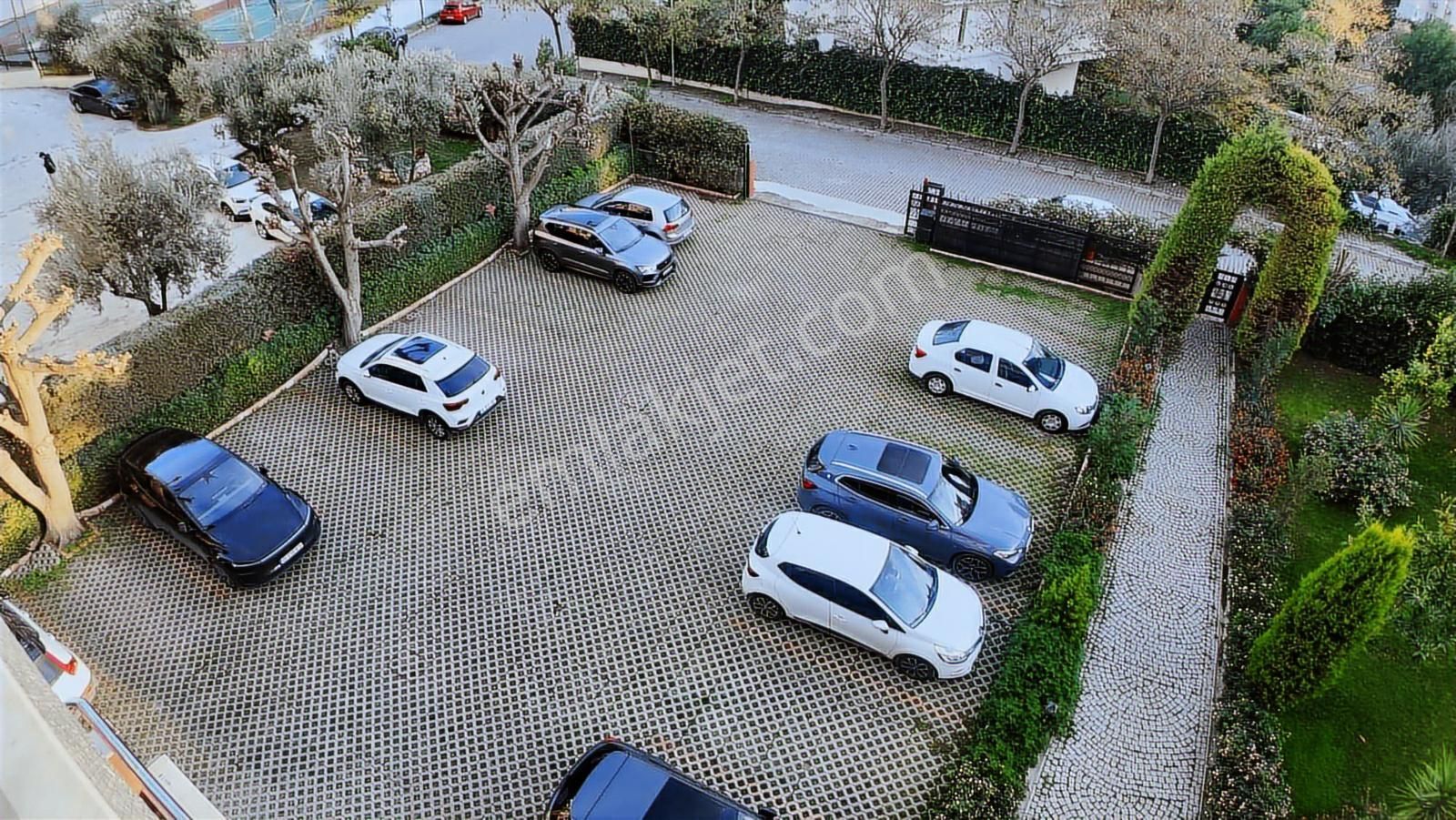 Bornova Evka'3 4+1, Ebeveyn Banyolu, Asansörlü Daire - Görsel 35