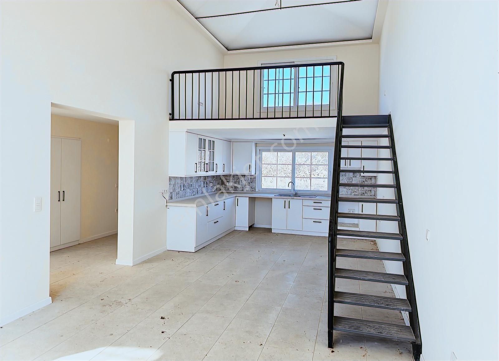 Kuşadası Caferli'de, Satılık, 3+1, Sıra Dışı, Müstakil Villa - Görsel 4