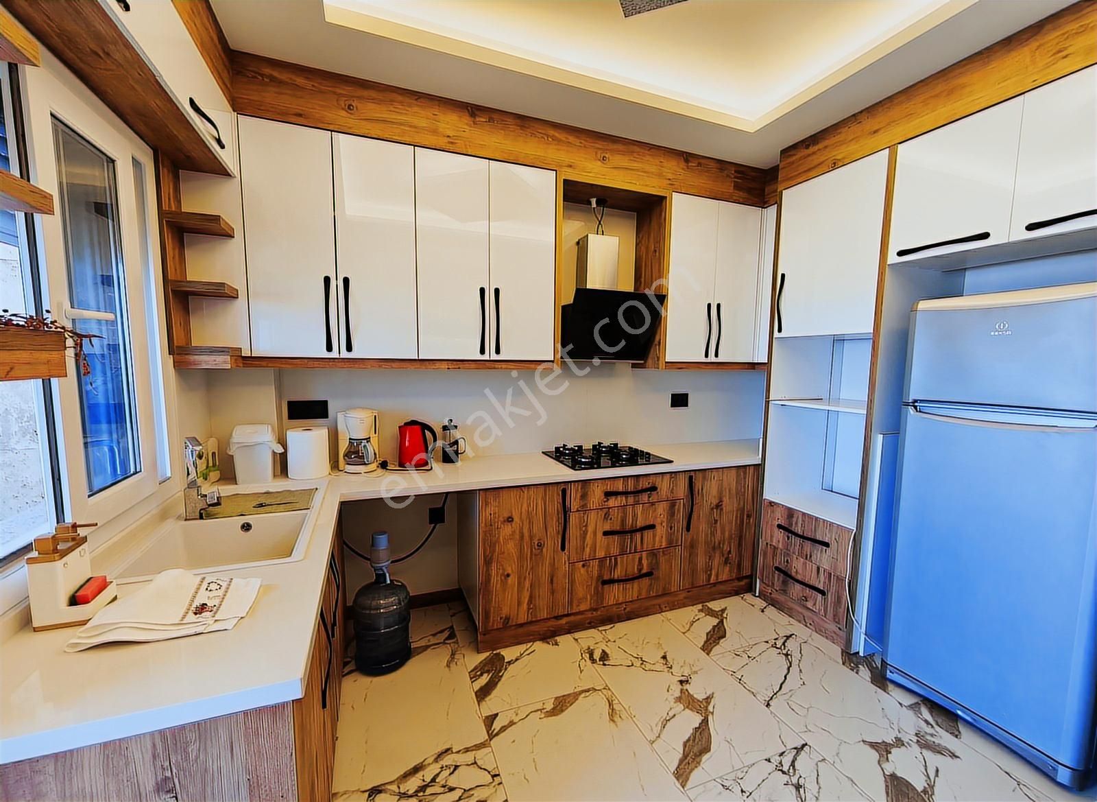 Kuşadası'da Satılık, Panoramik Manzaralı, 3+1 Lüks Daire - Görsel 9