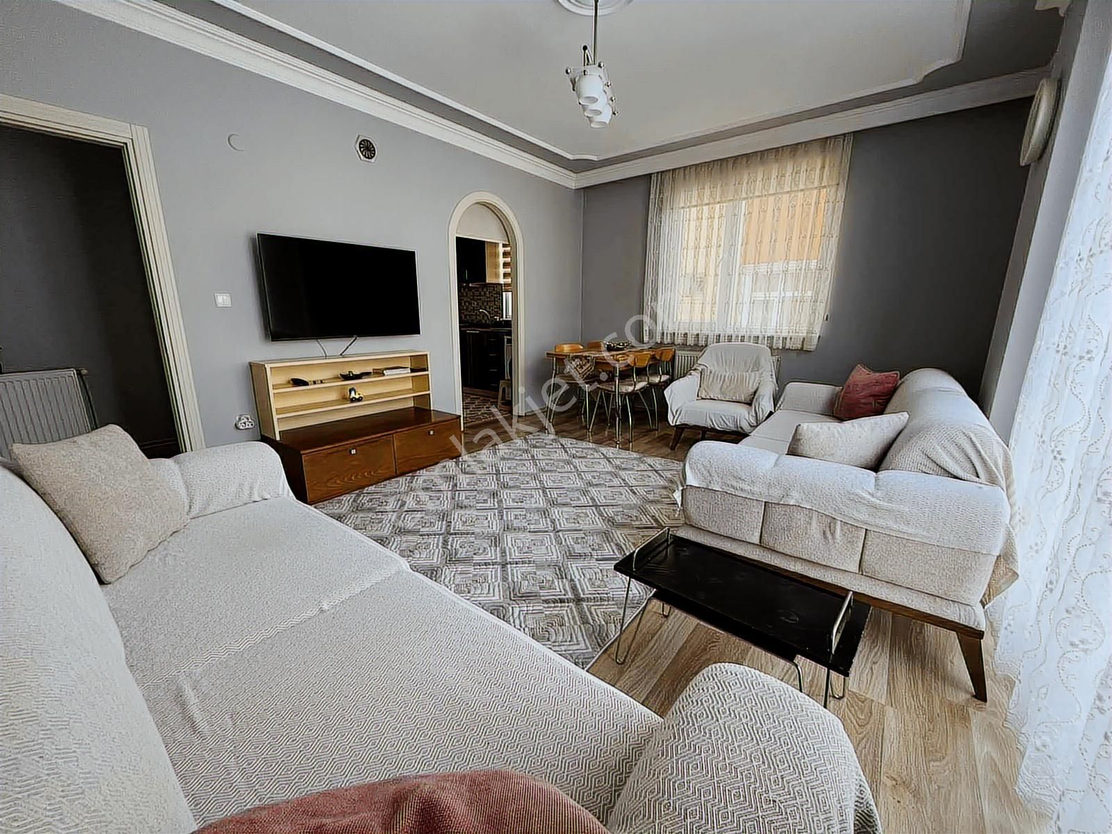 Ümraniye Altınşehir, Mobilyalı 2+1 Metroya Yakın Kiralık Daire - Görsel 5