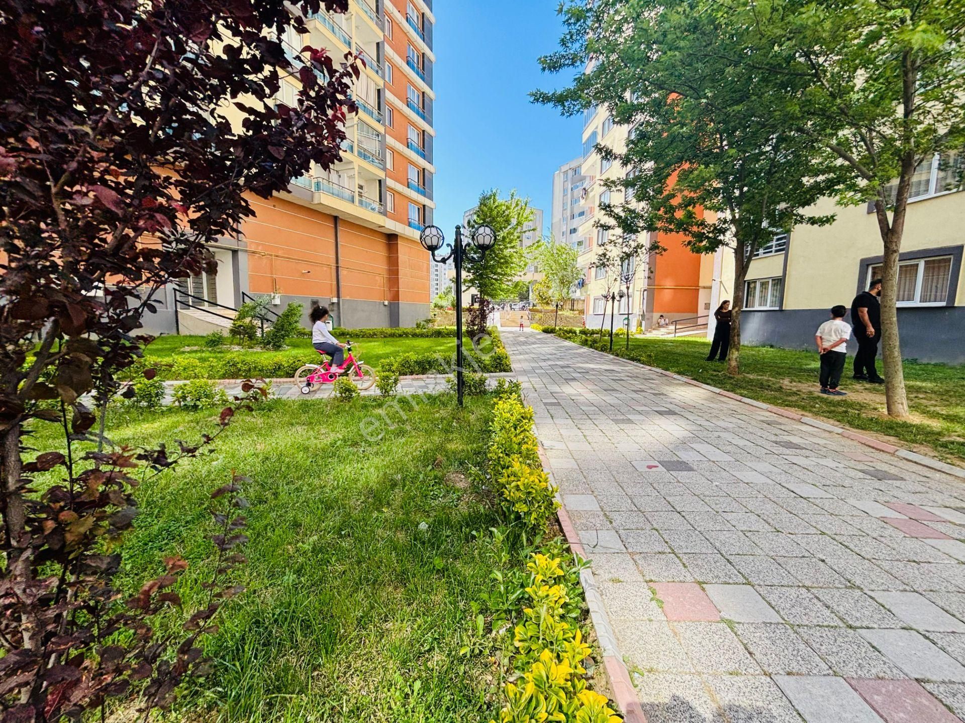 Güven'den Tepe'de 7/24 Güvenlikli Sitede Ara Kat 3+1 Daire - Görsel 5