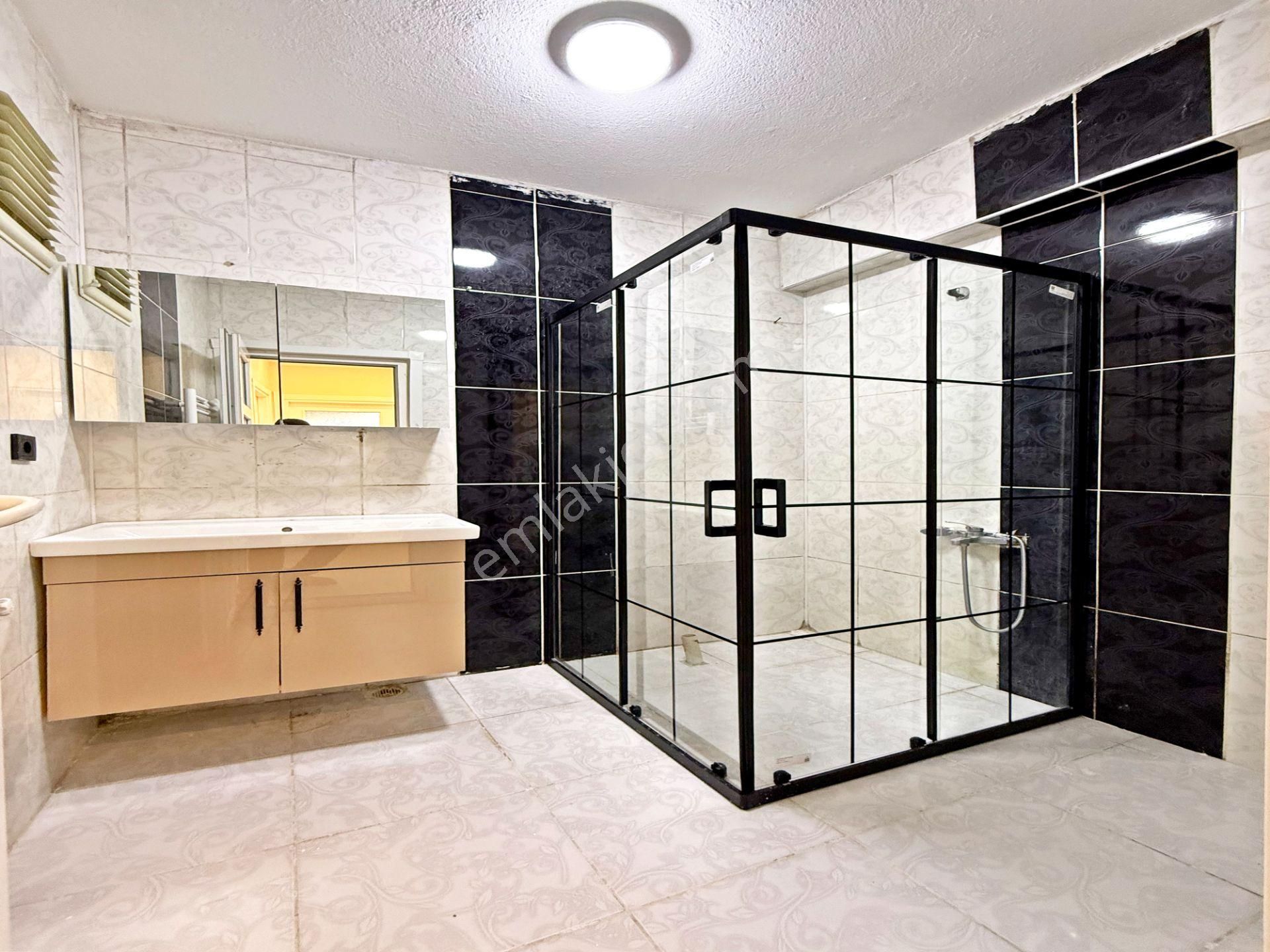 Bağlarçeşmeye Yakın Masrafı Olmayan Balkonlu 2+1 Ara Kat Daire - Görsel 12