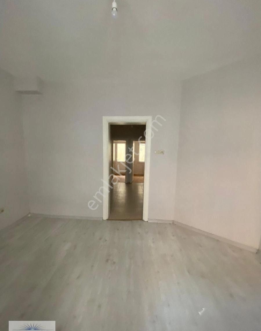 Eti'den Ortaköy'de 2+1 75m2 Yenilenmiş Yüksek Giriş, Bahçeli - Görsel 13