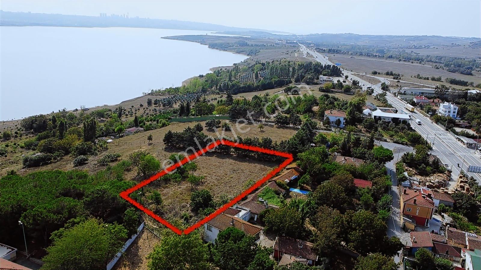Ahmediyede Göl Manzaralı 1581 M2 Satılık Arsa - Görsel 4
